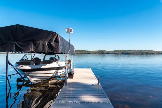 43 LAKESHORE Dr, Combermere 5