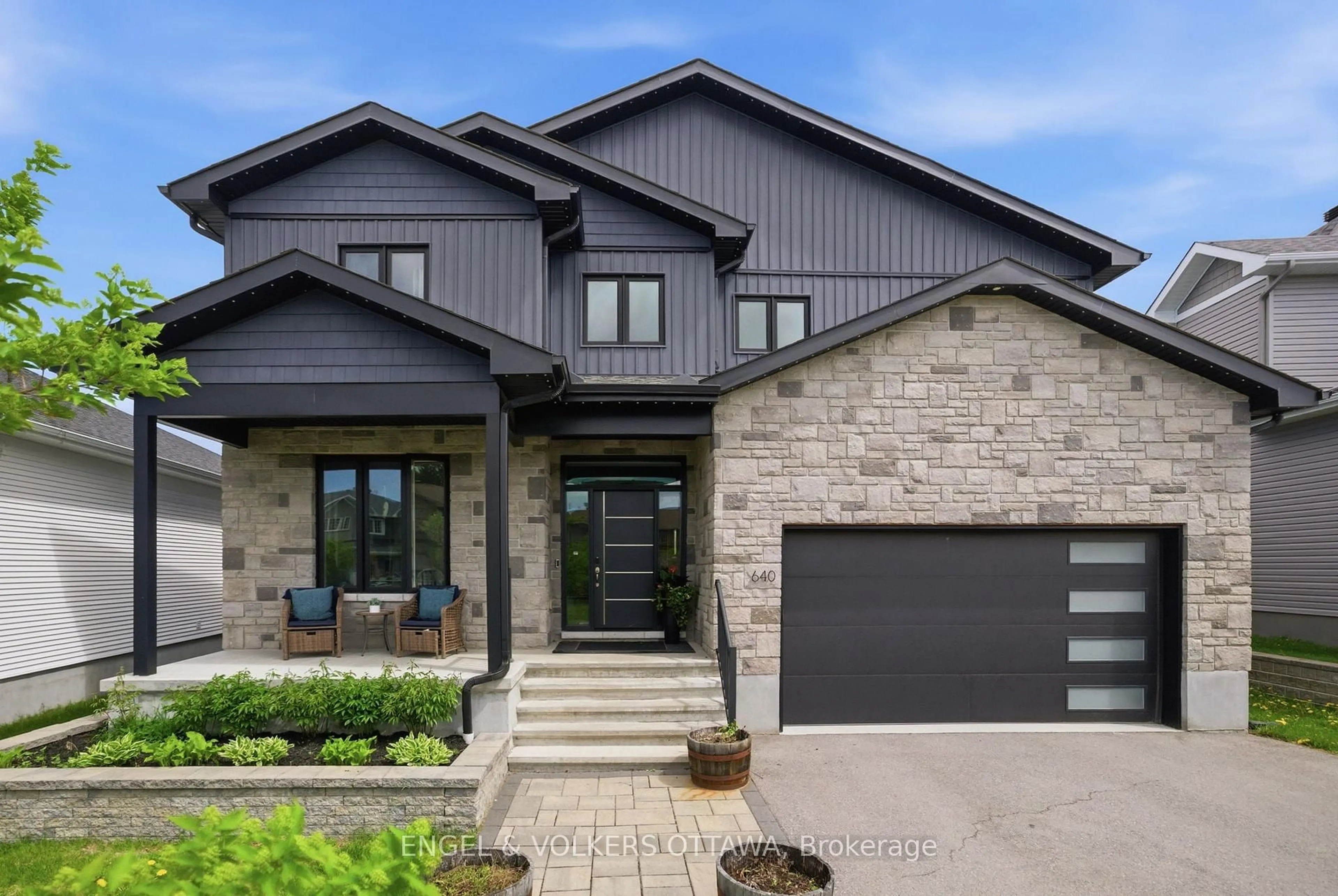 Home with brick exterior material, street for 640 Meadowridge Circ, Carp Ontario K0A 1L0