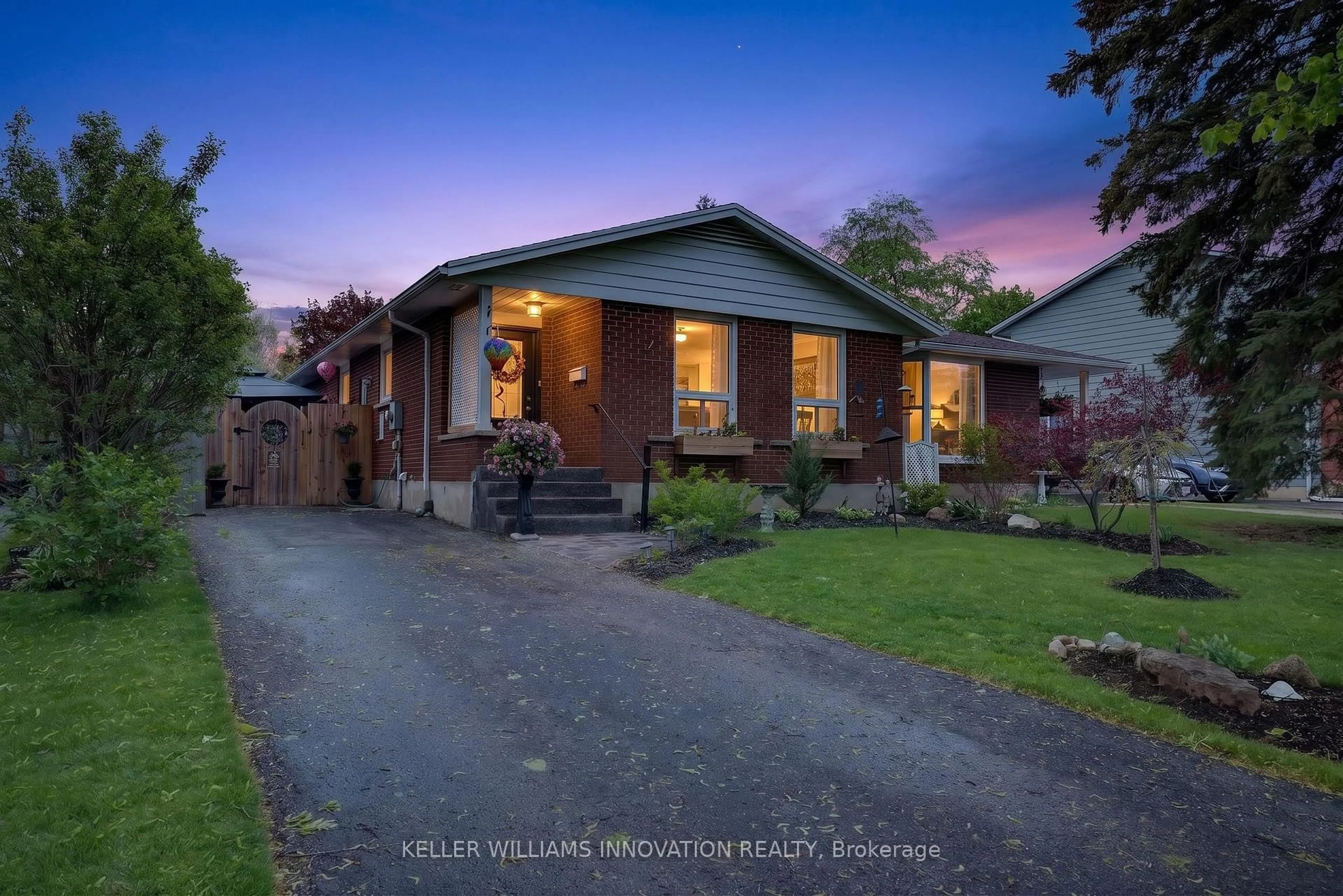 Home with brick exterior material, street for 7 Windermere Crt, Guelph Ontario N1E 3L3