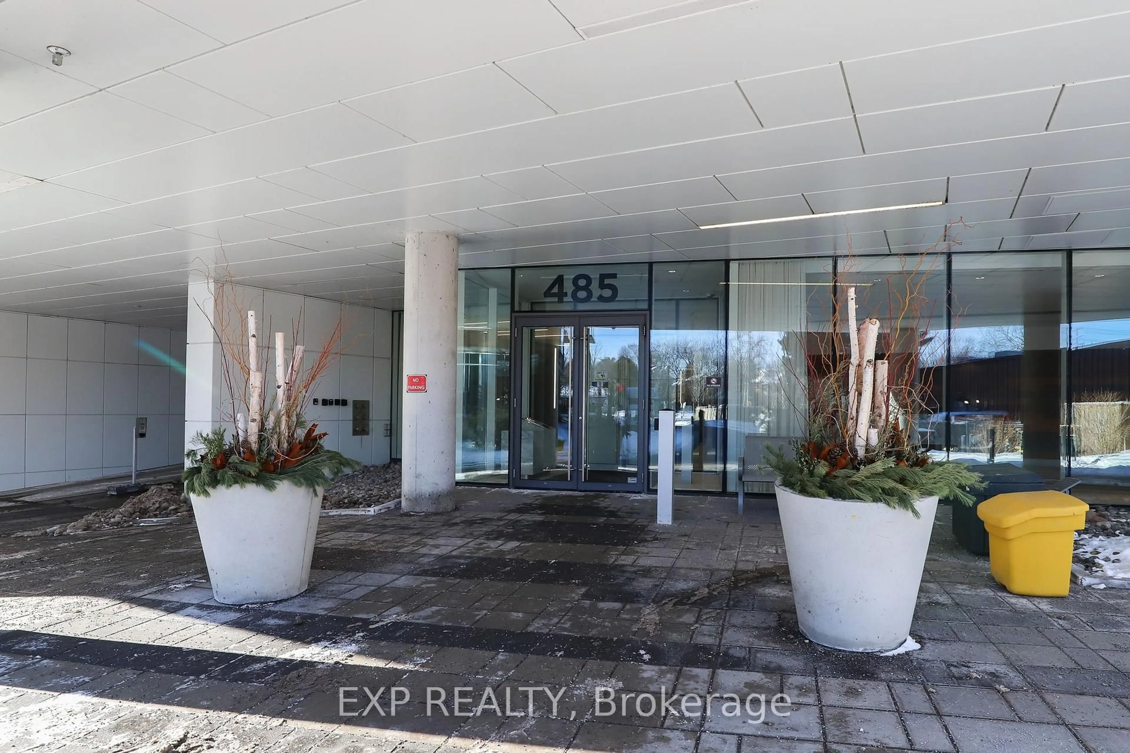 Unknown for 485 Richmond Rd #810, Ottawa Ontario K2A 3W9