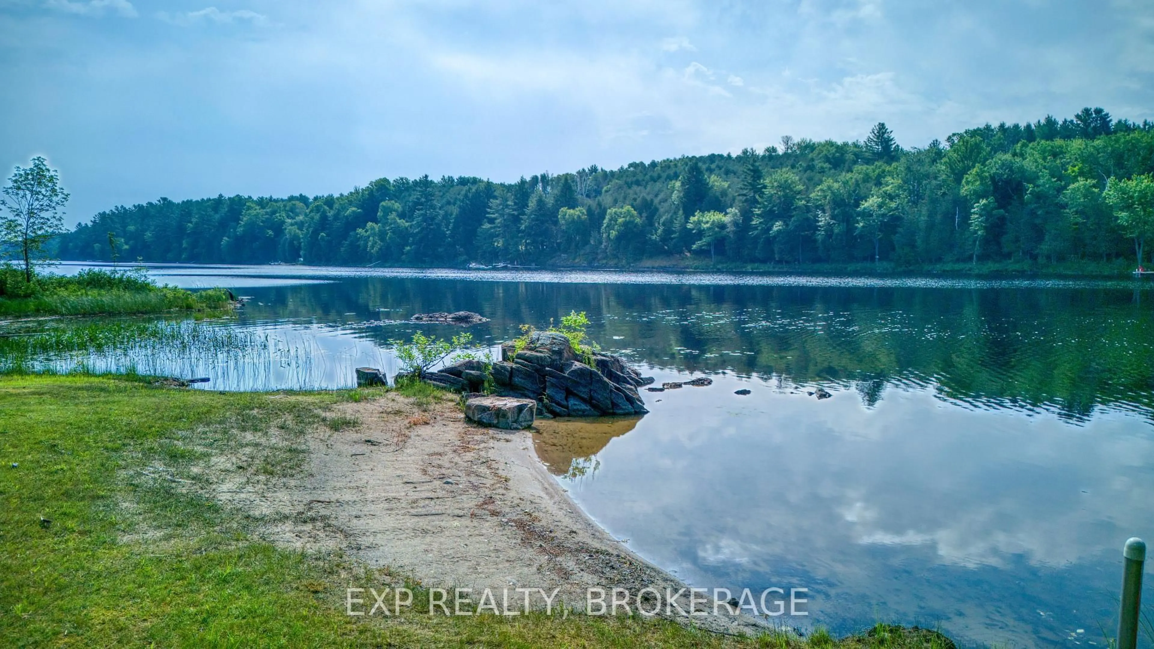 Blurry image for 1036 Turner Way, Arden Ontario K0H 1B0