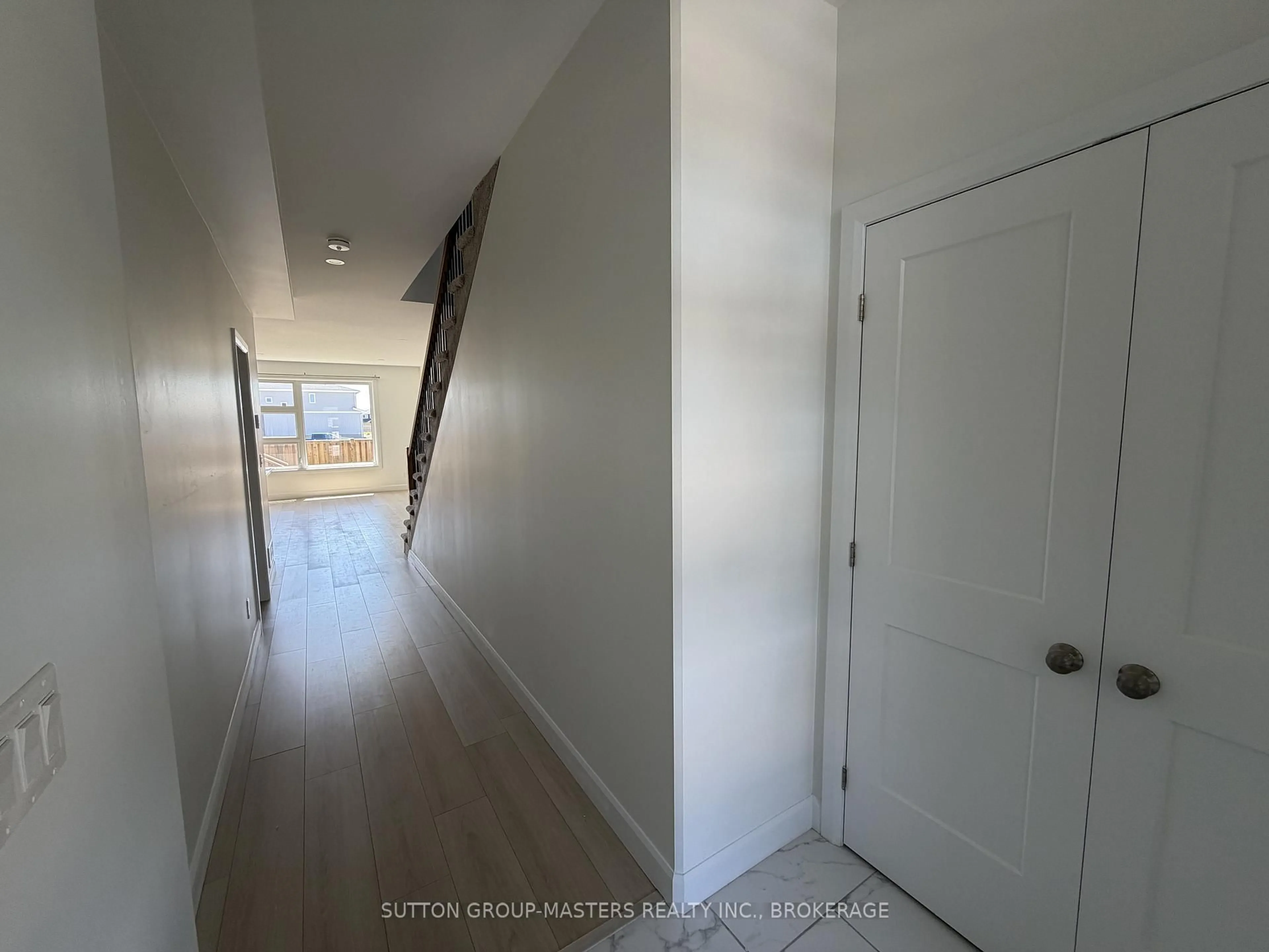 A pic of a room for 229 Superior Dr, Loyalist Ontario K7N 0E9