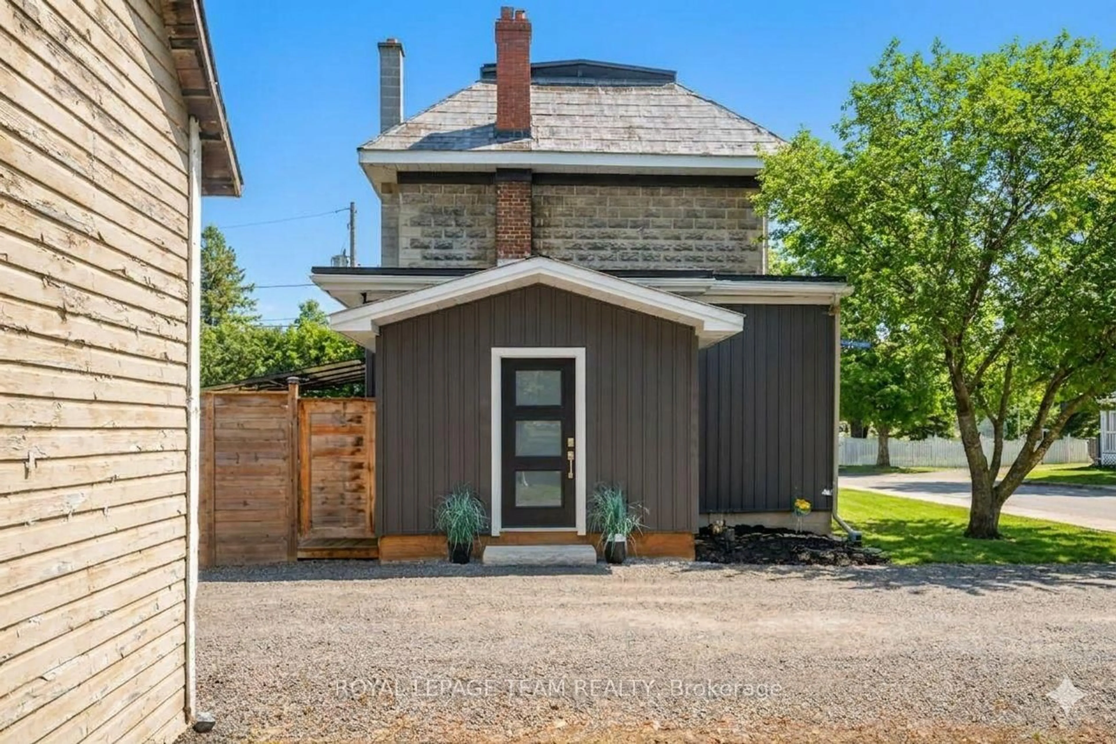 Home with brick exterior material, street for 5529 Lion St, Osgoode Ontario K0A 2W0