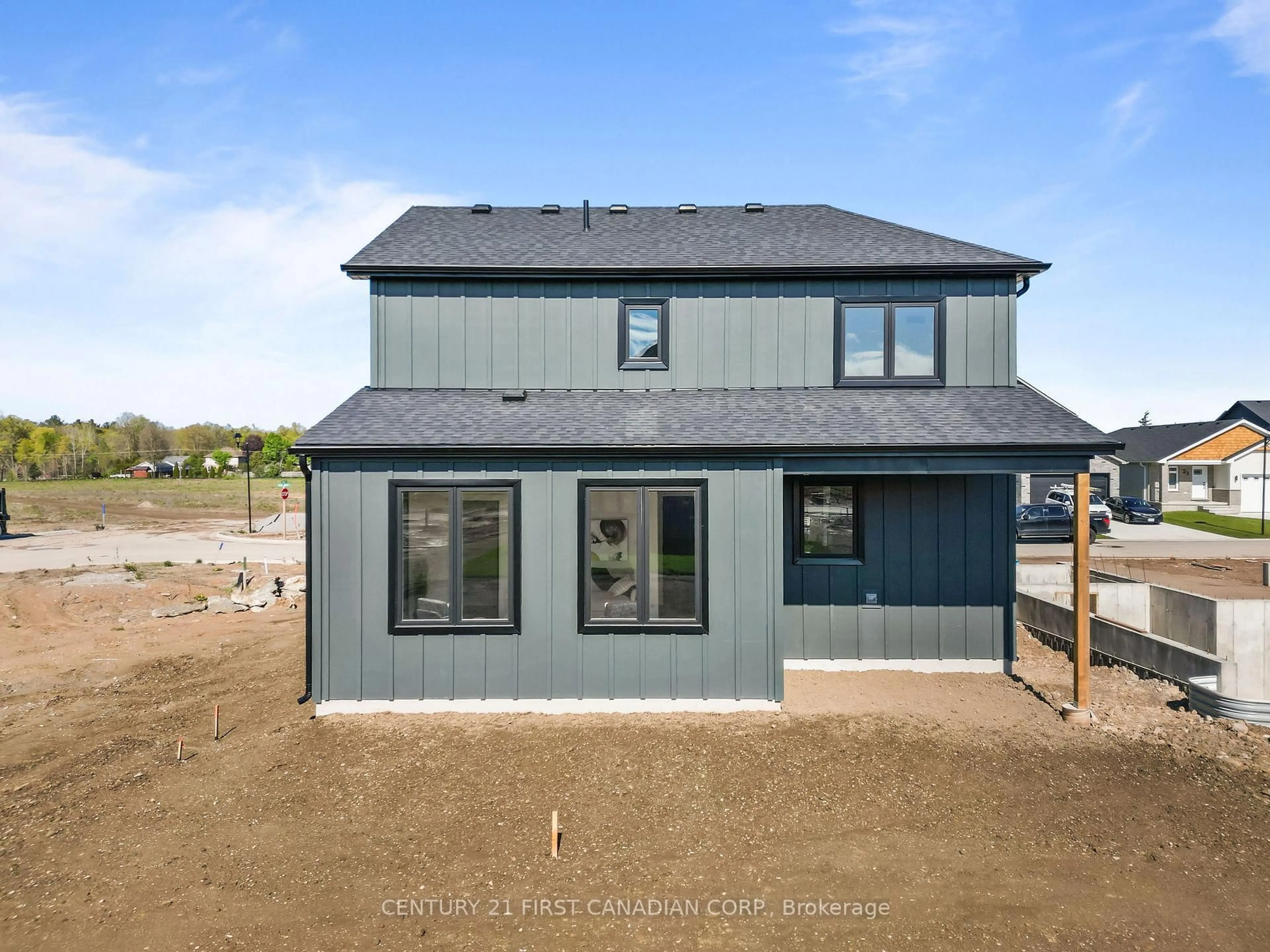 Home with vinyl exterior material, building for 30 Sheldabren St, North Middlesex Ontario N0M 1A0