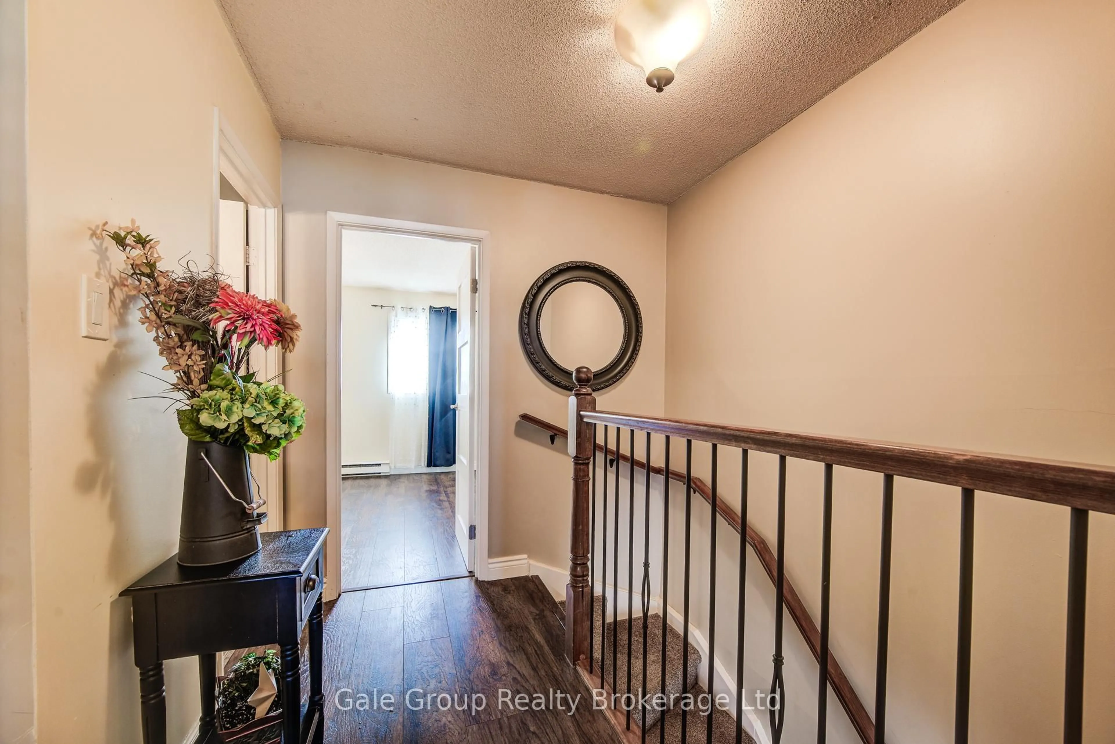 Indoor entryway for 1093 Nellis St #20, Woodstock Ontario N4T 1P5