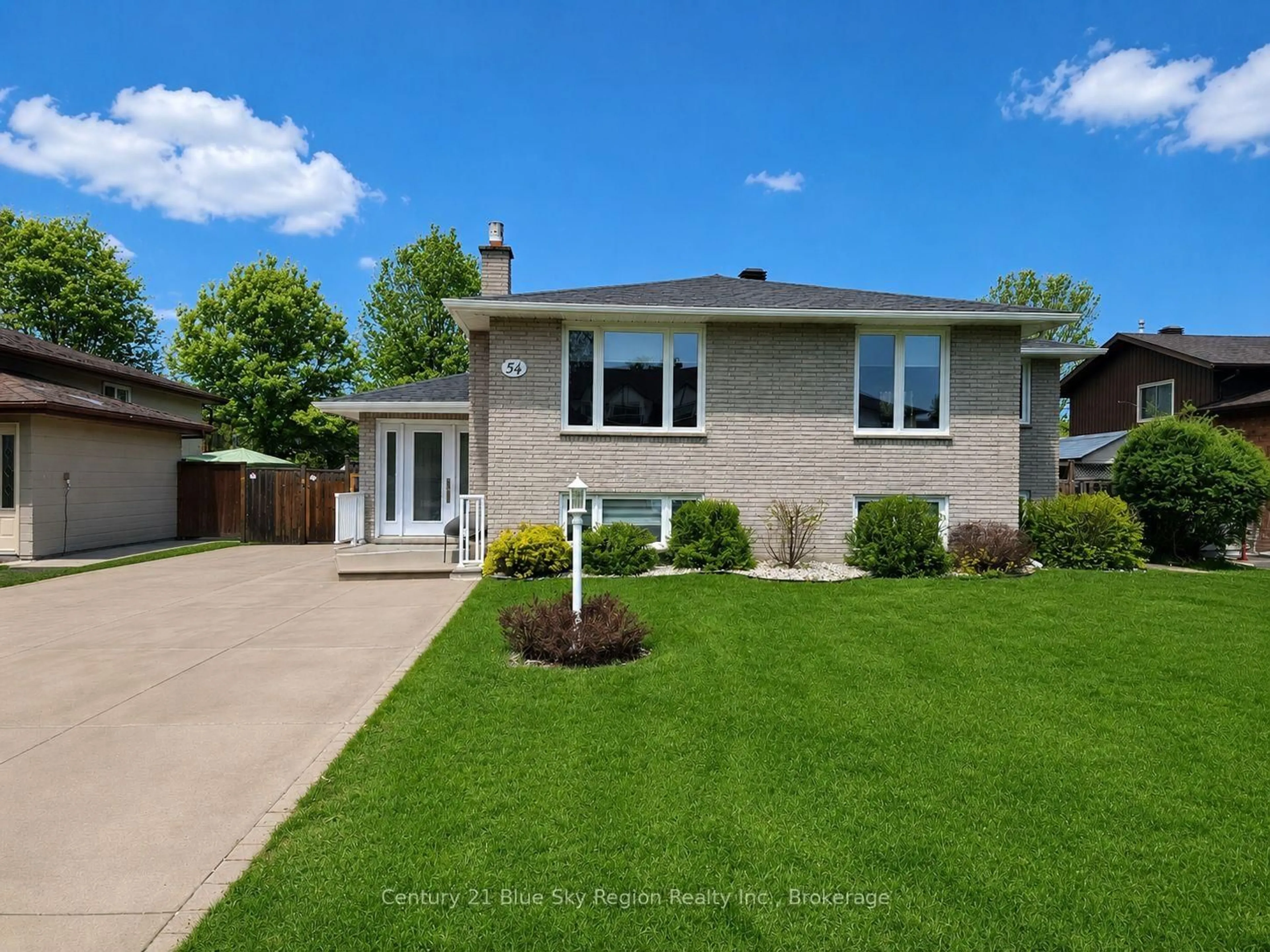 Home with vinyl exterior material, street for 54 Harris Dr, North Bay Ontario P1A 3Z2