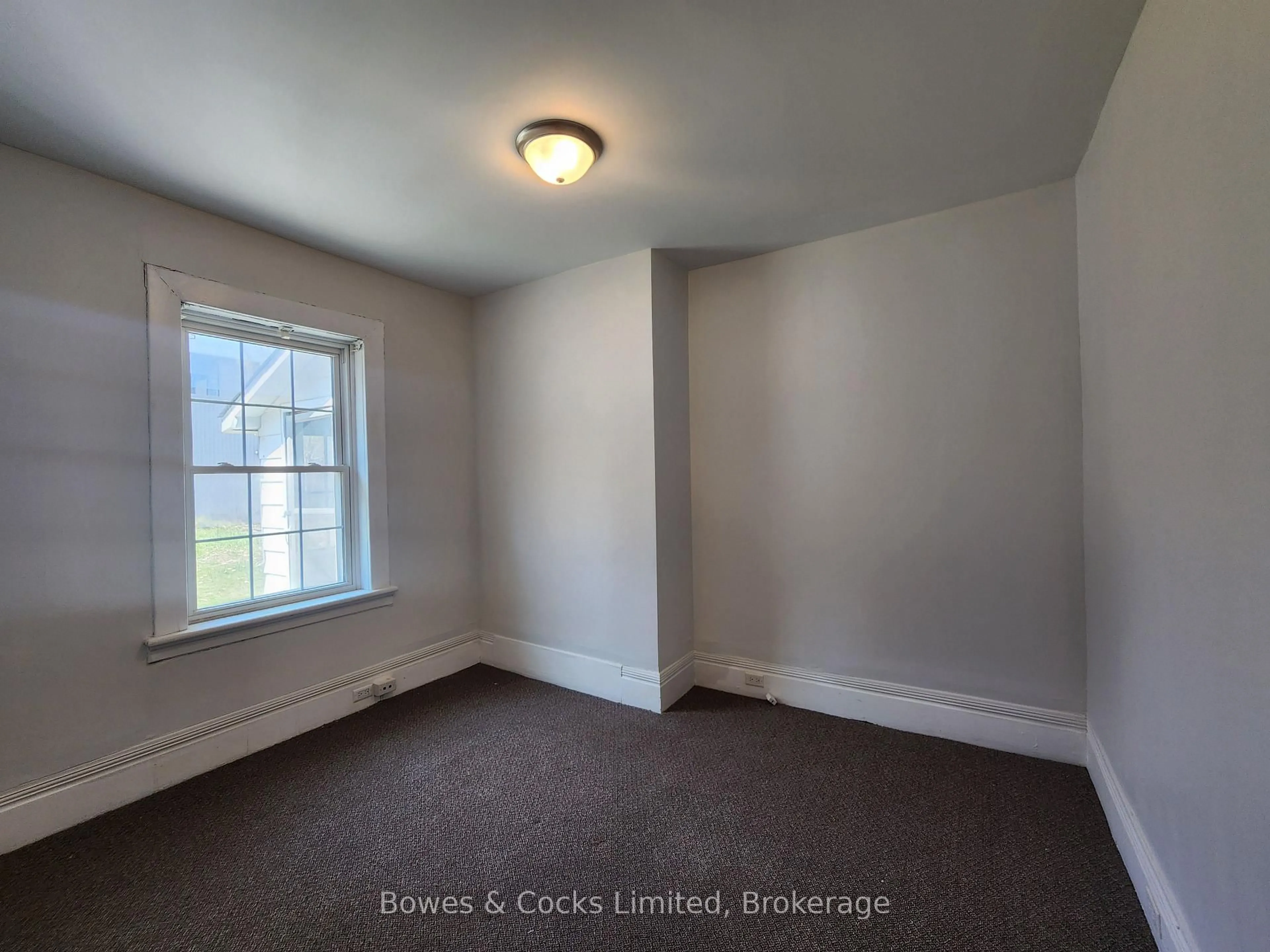 A pic of a room for 124 Maple Ave, Dysart et al Ontario K0M 1S0