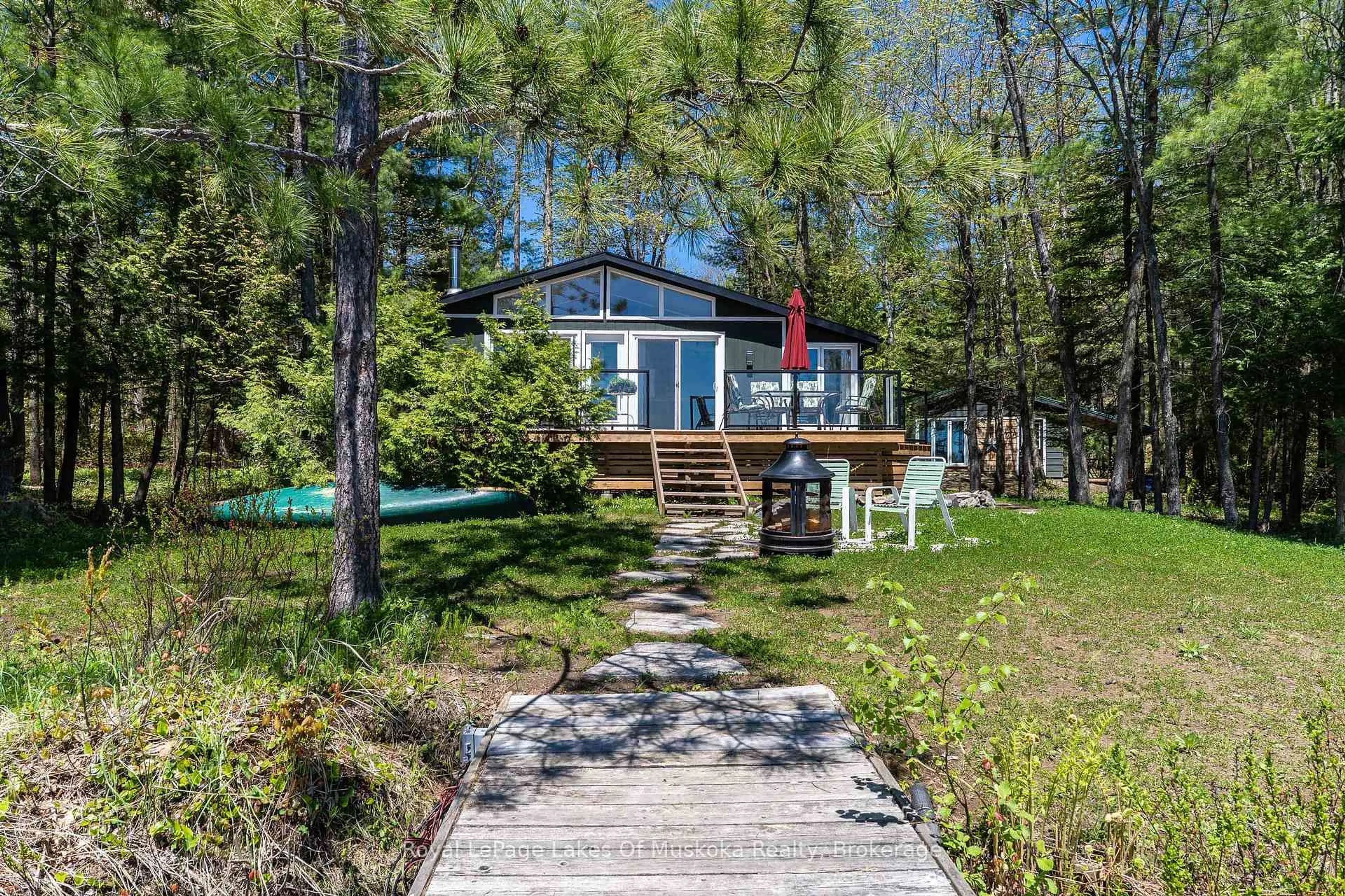 Patio, water/lake/river/ocean view for 1319 Silver Lake Rd #Unit 1, Gravenhurst Ontario P1P 0G8