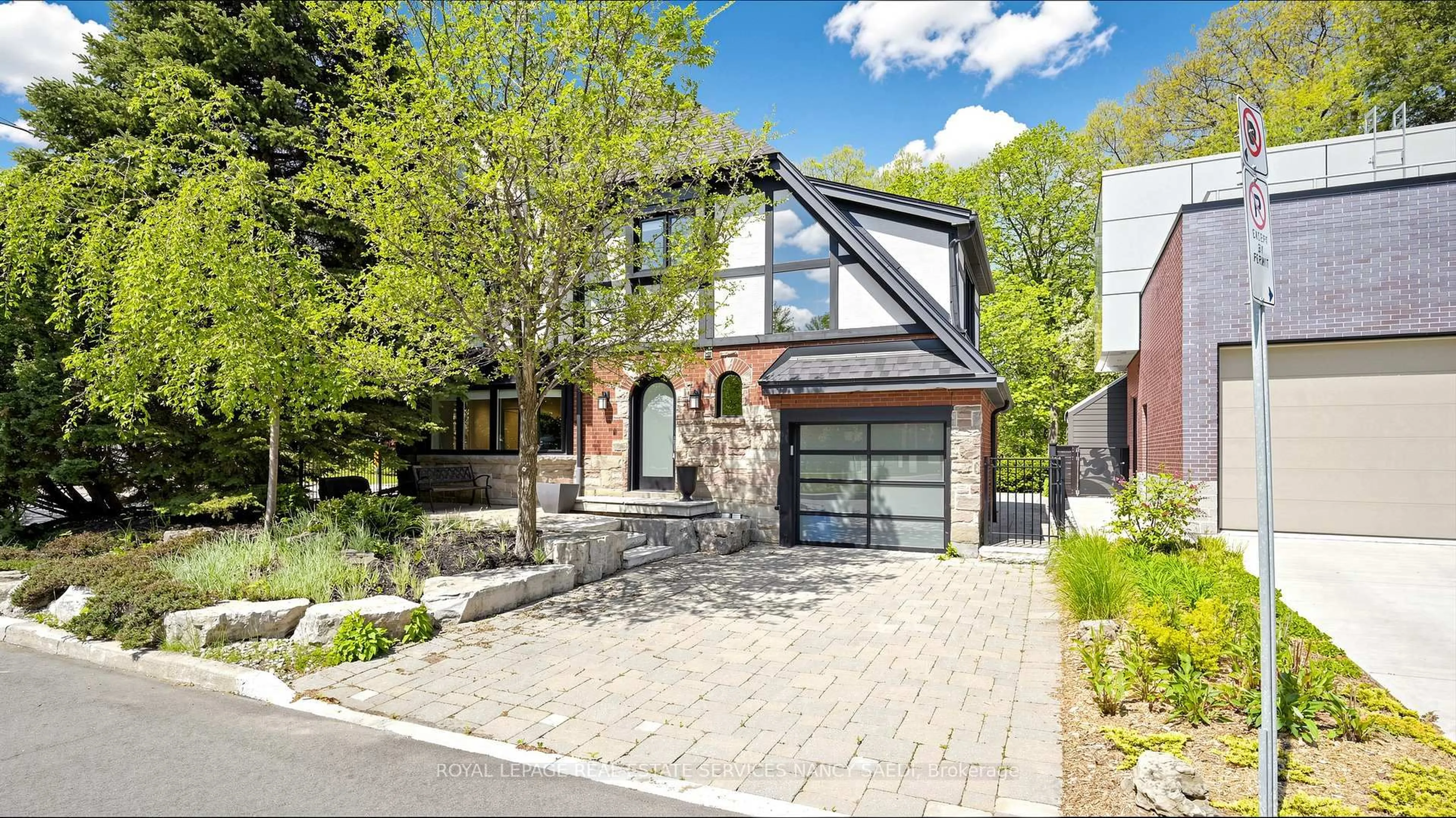 Home with brick exterior material, street for 3 Oakwood Pl, Hamilton Ontario L8S 4C9