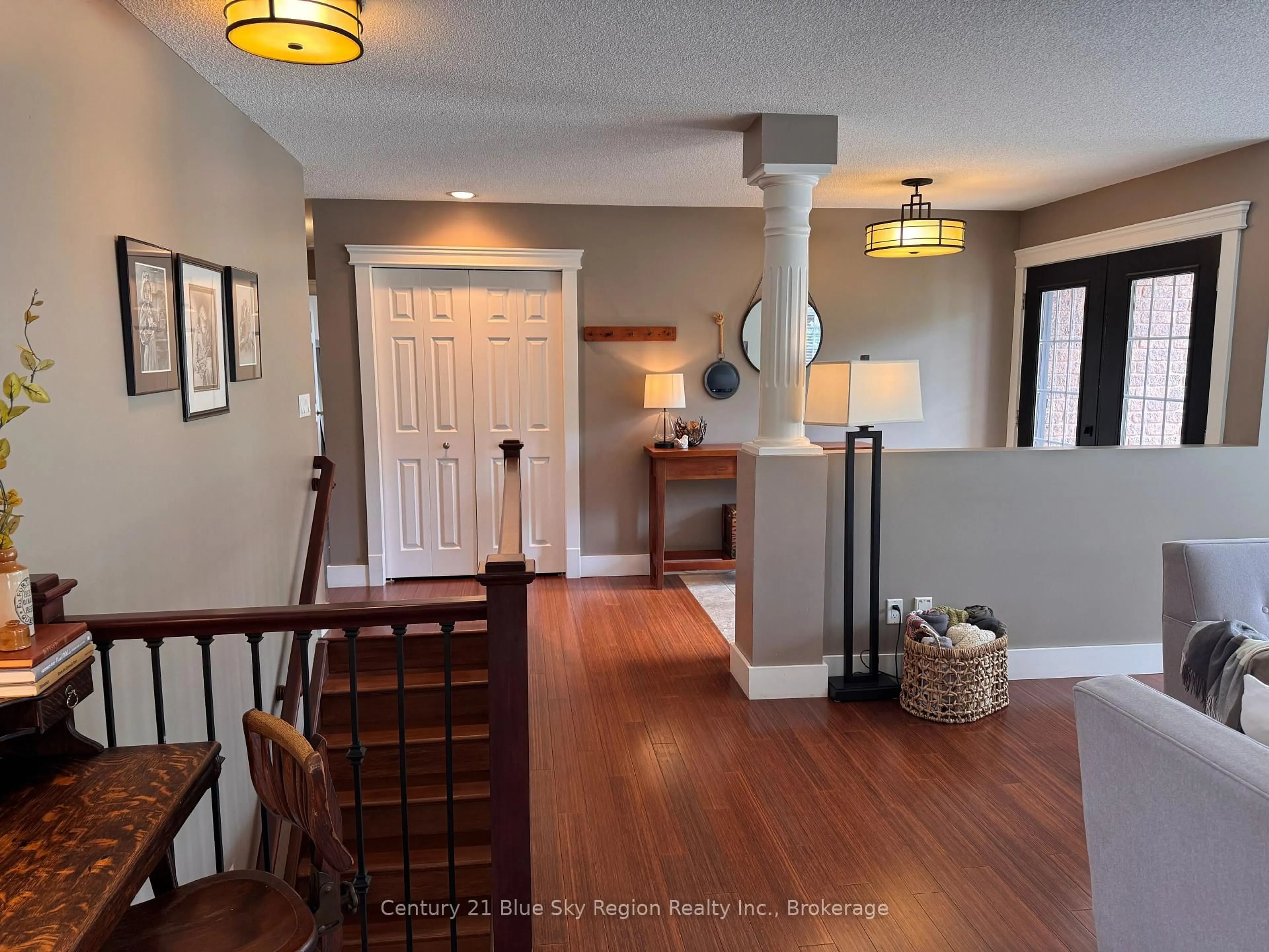 Indoor entryway for 125 Bain Dr, North Bay Ontario P1C 1M5