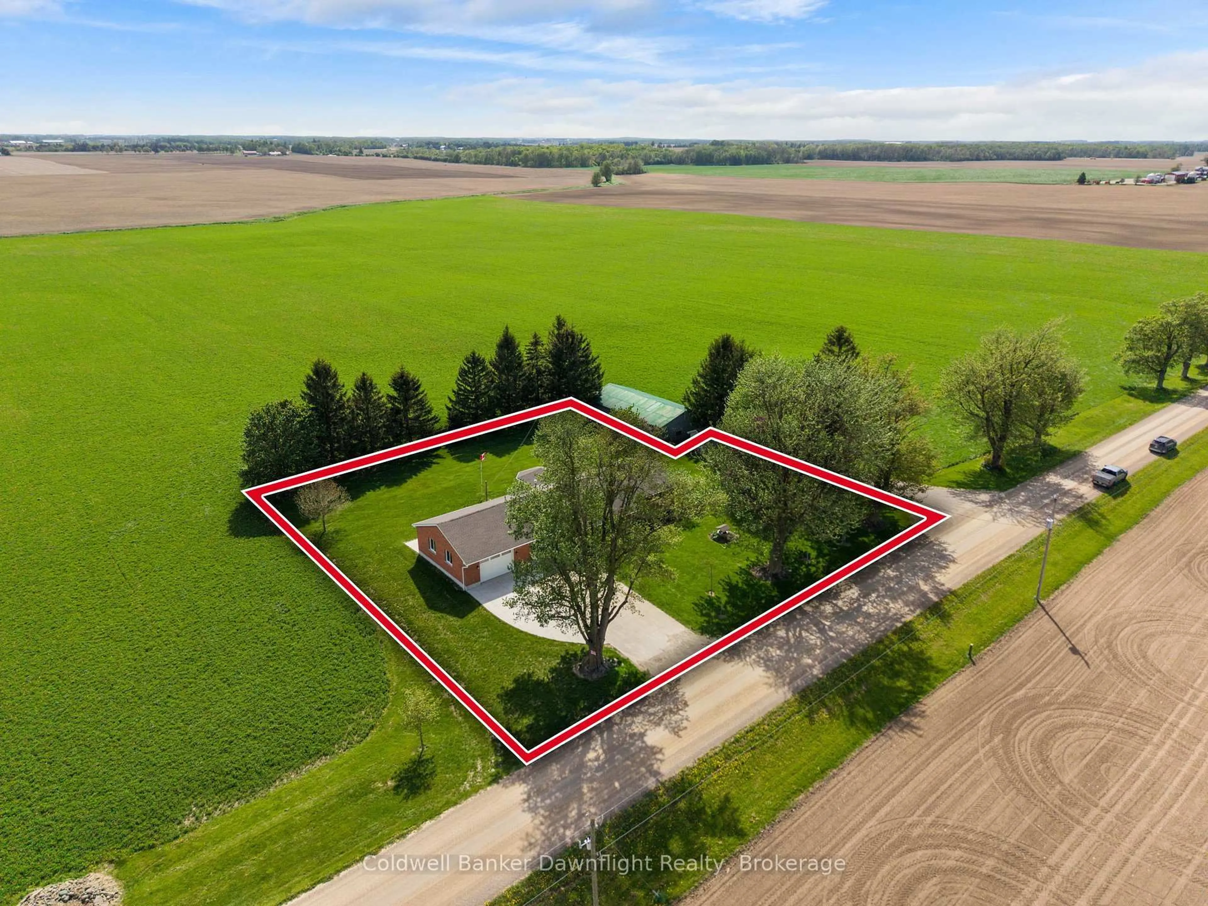 A pic from outside/outdoor area/front of a property/back of a property/a pic from drone, building for 42633 Moncrieff Rd, Morris Turnberry Ontario N0M 1H0