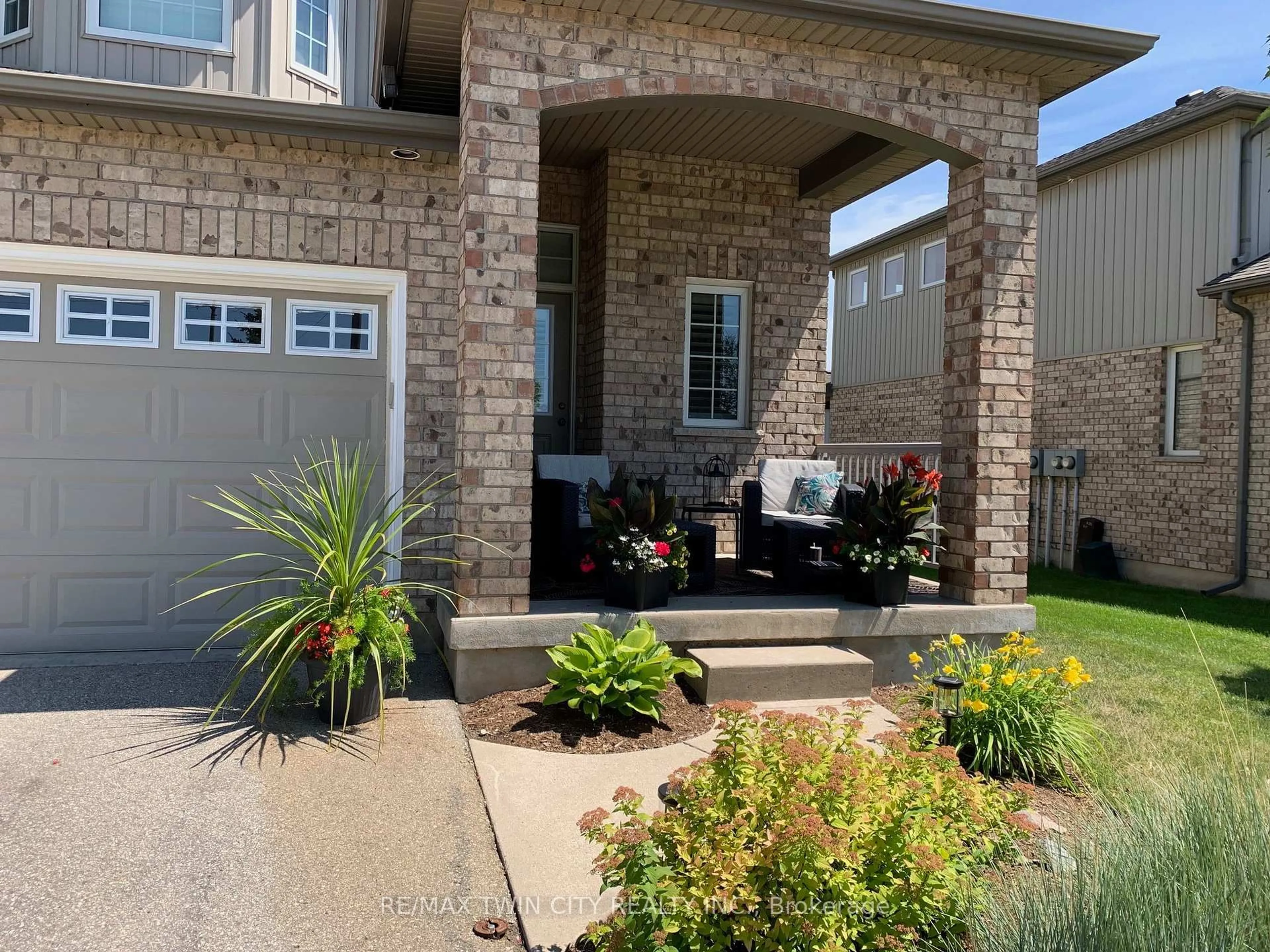 Unknown for 31 Townsend Dr #64, Woolwich Ontario N0B 1M0