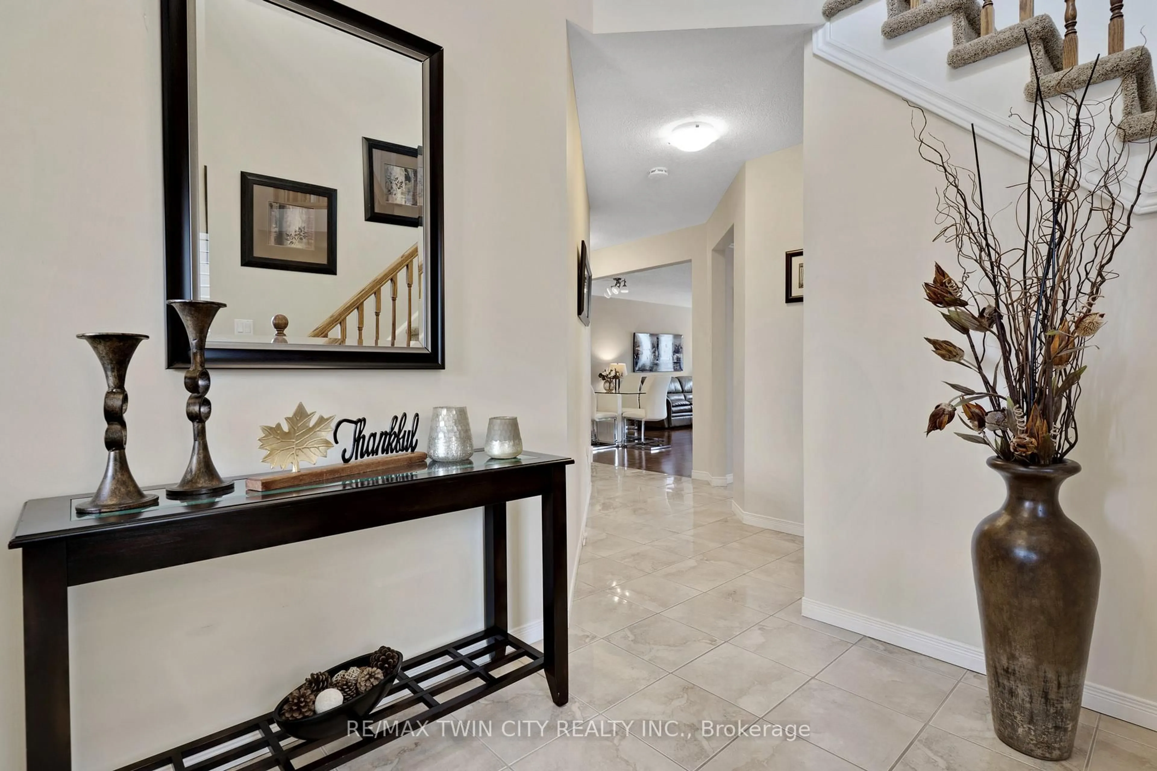 Indoor entryway for 31 Townsend Dr #64, Woolwich Ontario N0B 1M0
