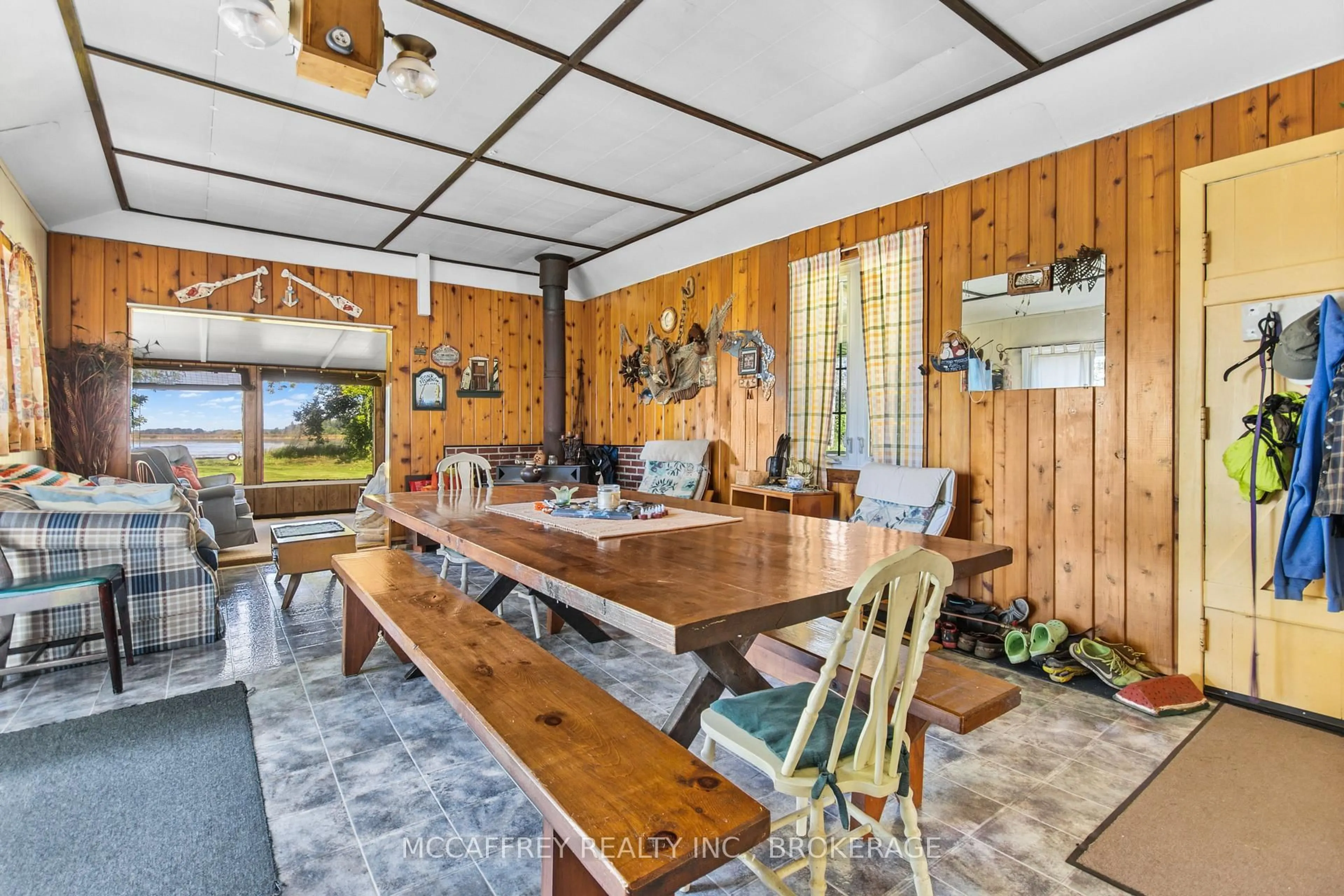 Dining room, unknown for 1280 GALT St, Bath Ontario K0H 1G0