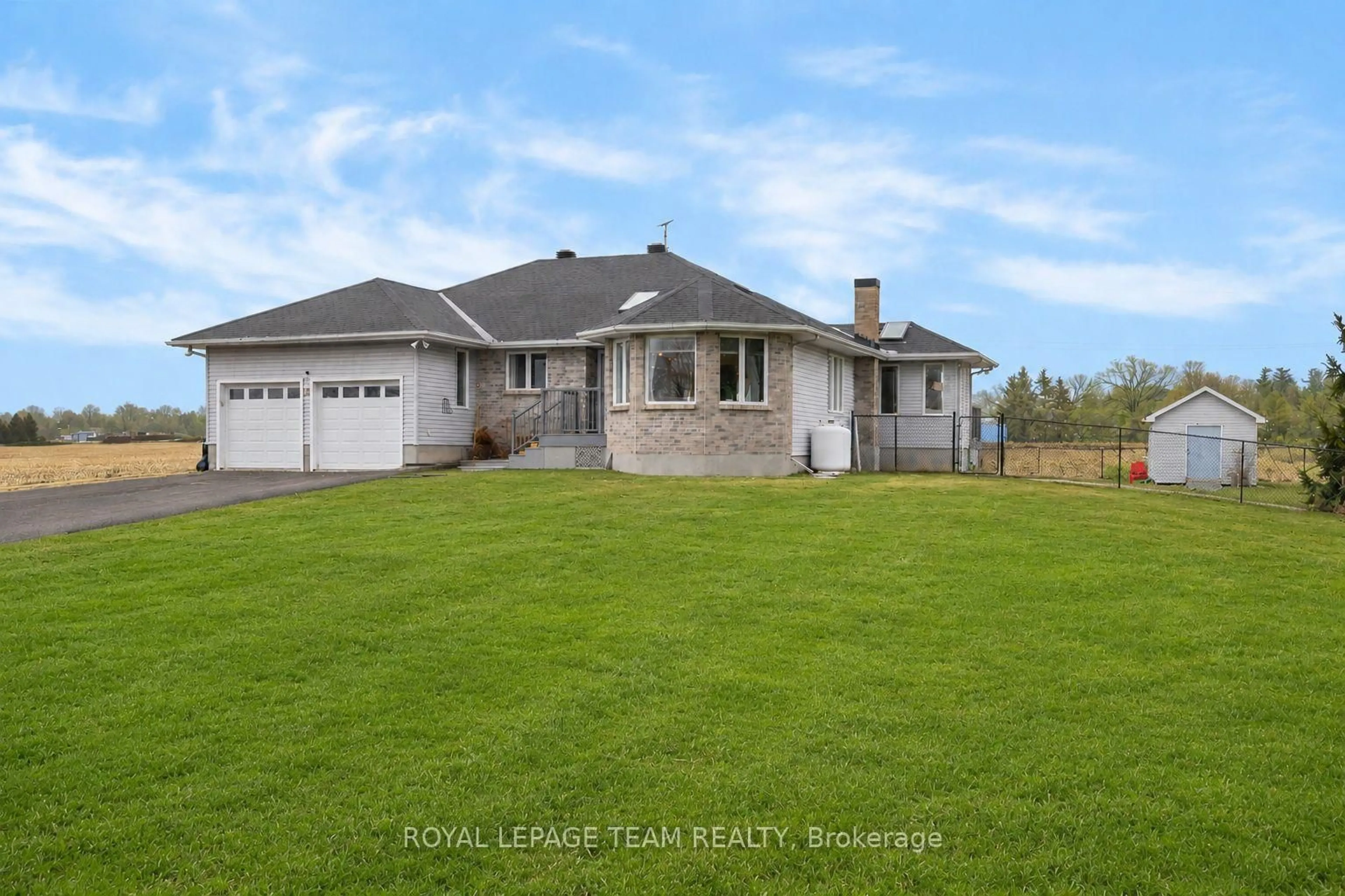 A pic from outside/outdoor area/front of a property/back of a property/a pic from drone, water/lake/river/ocean view for 2090 Old Birch Rd, Fitzroy Harbour Ontario K0A 1X0