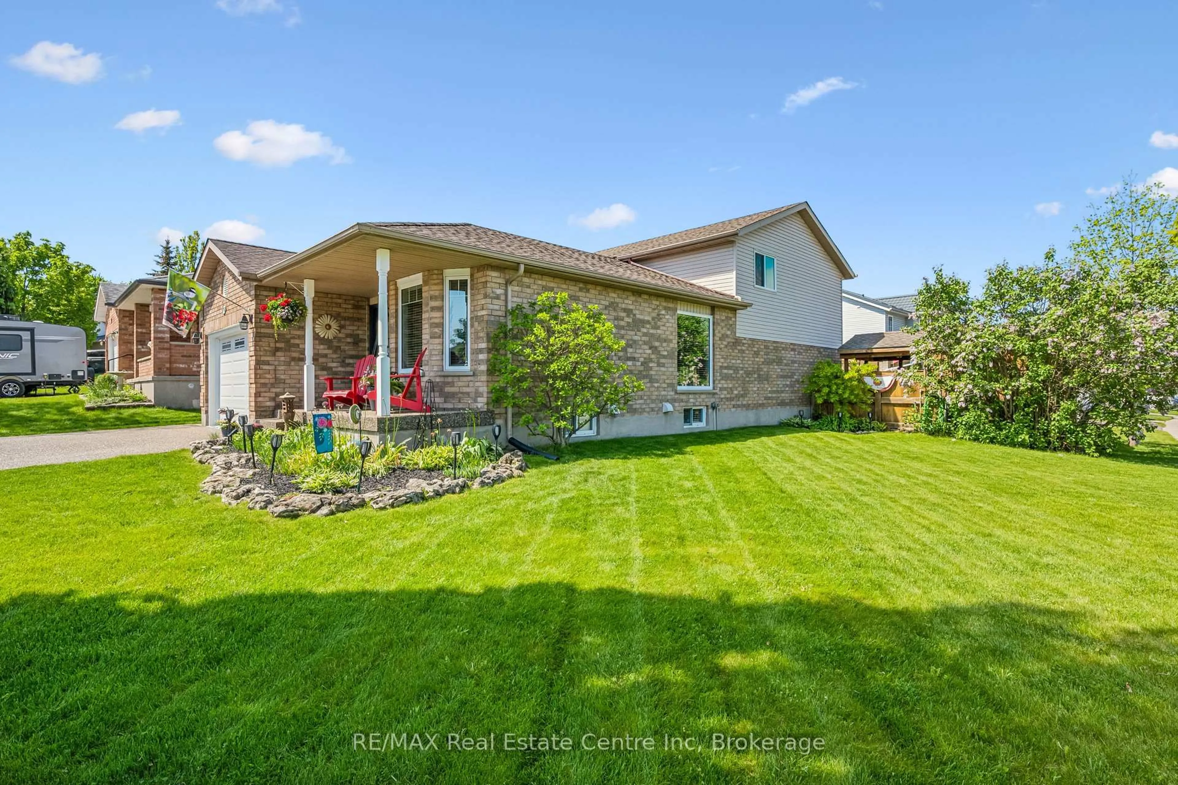 Unknown for 76 Abbeywood Cres, Guelph Ontario N1K 1V3