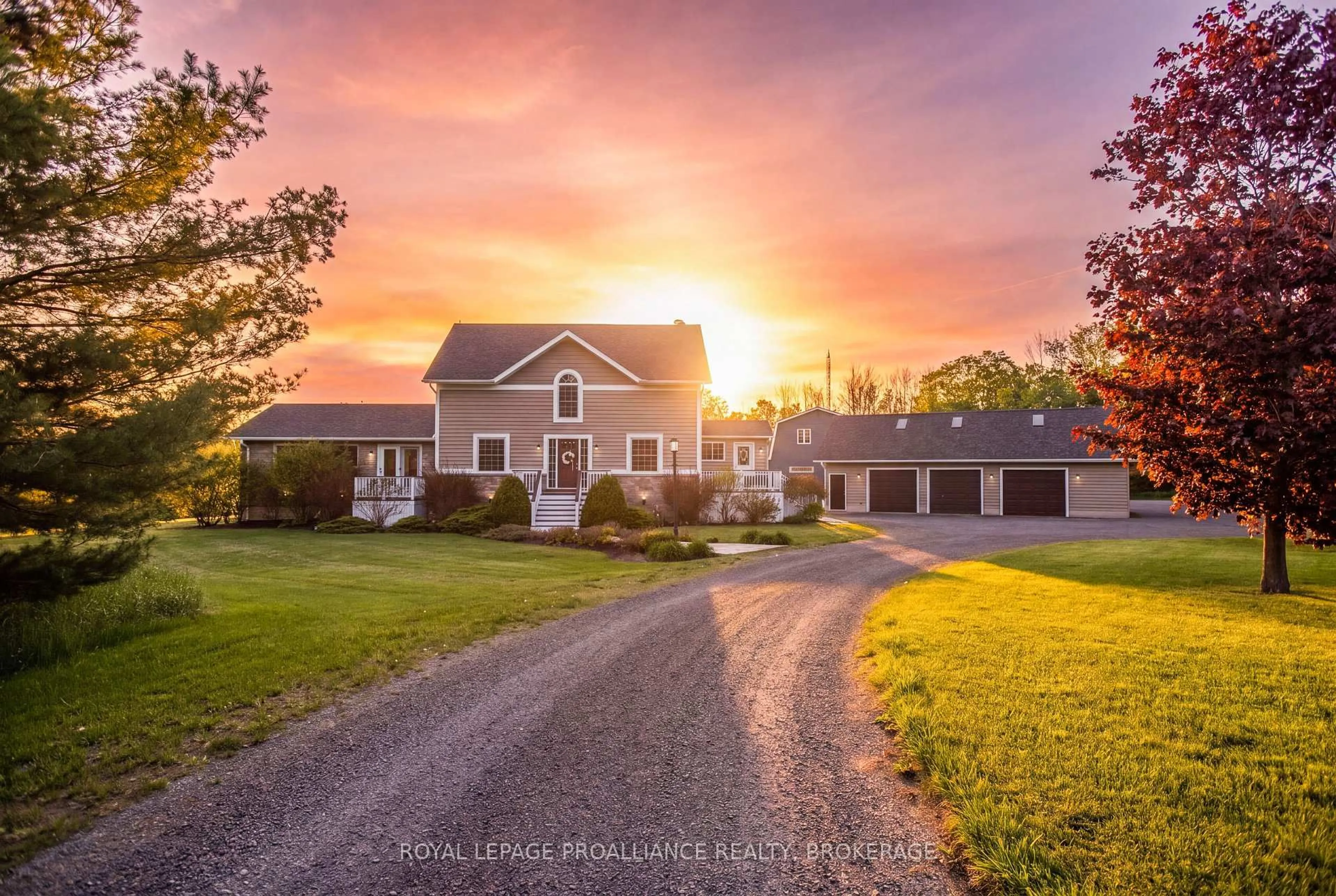 A pic from outside/outdoor area/front of a property/back of a property/a pic from drone, street for 2489 Quabbin Rd, Bissett Creek Ontario K0H 2H0