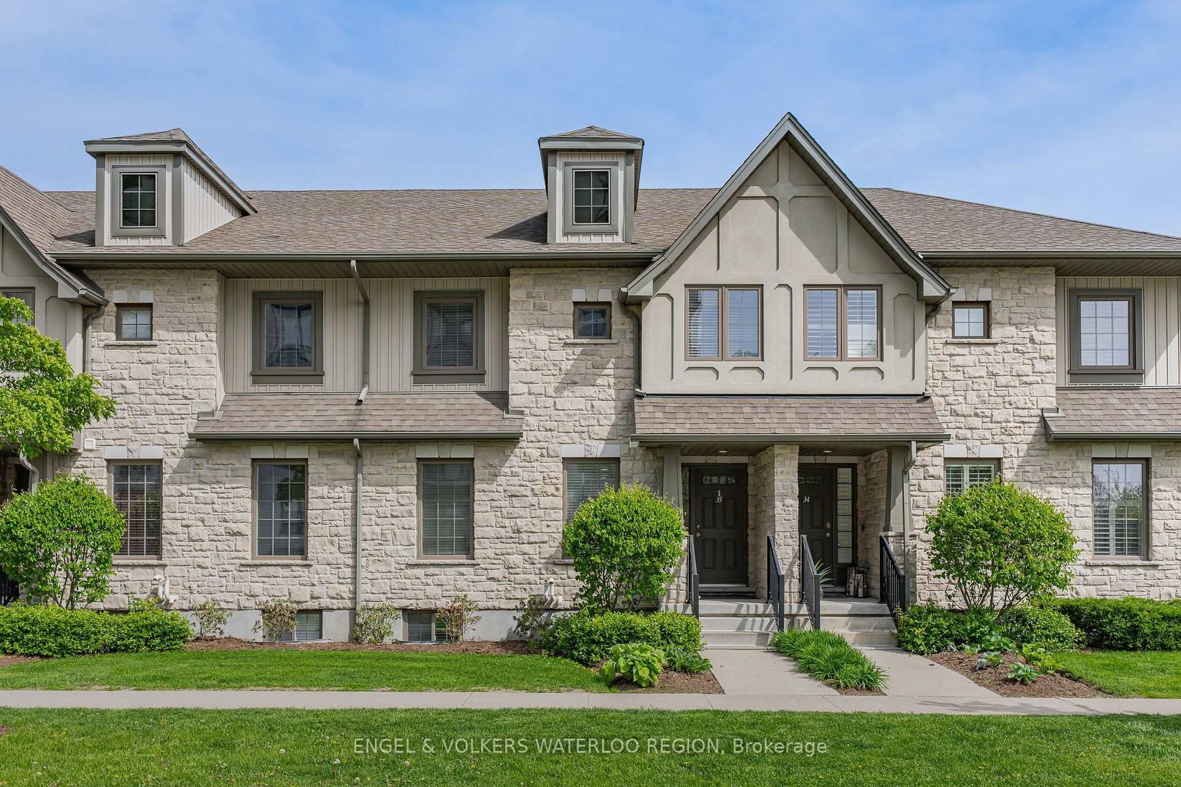Home with brick exterior material, street for 635 Saginaw Pkwy #35, Cambridge Ontario N1T 0C1
