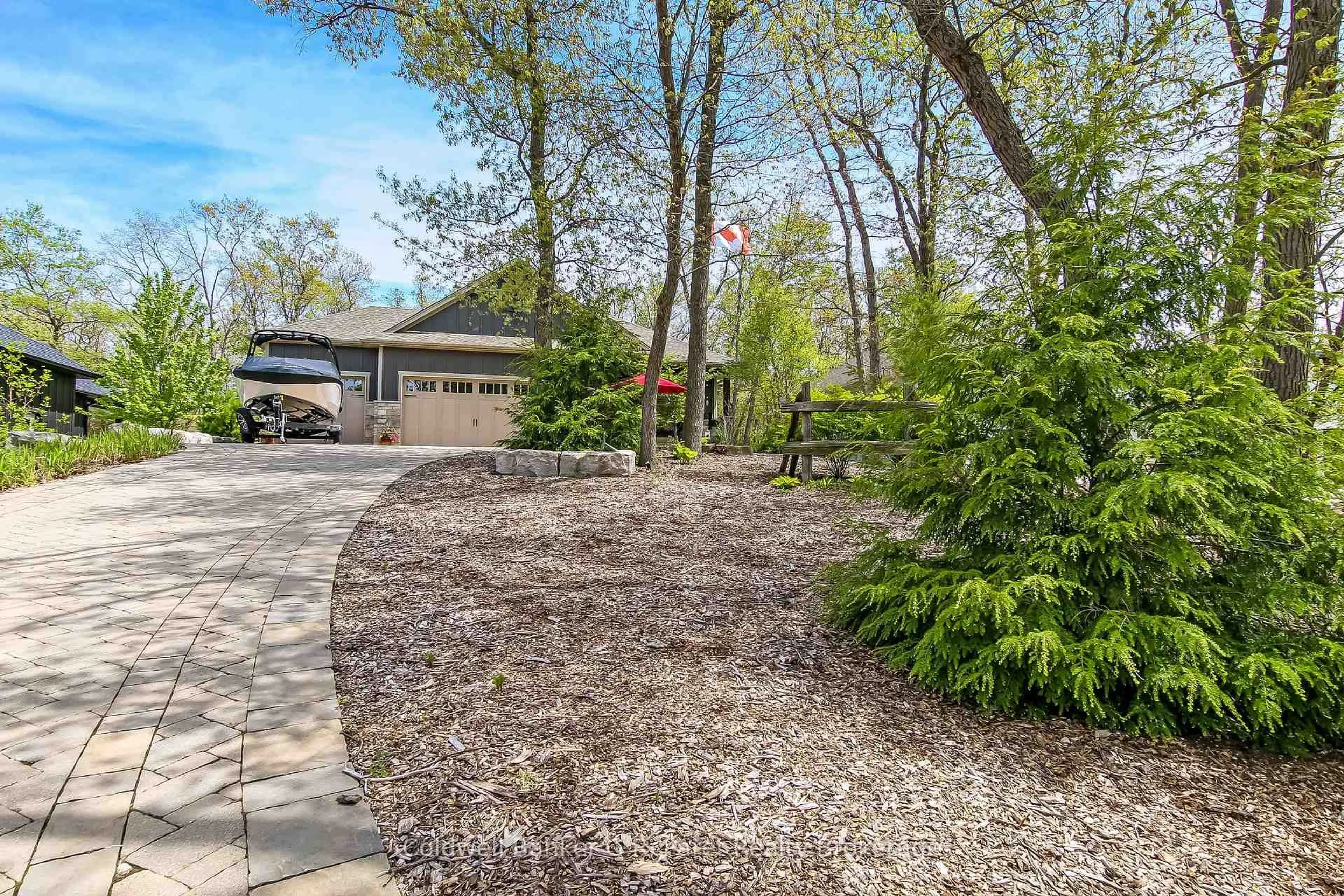 A pic from outside/outdoor area/front of a property/back of a property/a pic from drone, street for 10151 Pinery Bluffs Rd, Lambton Shores Ontario N0M 1T0