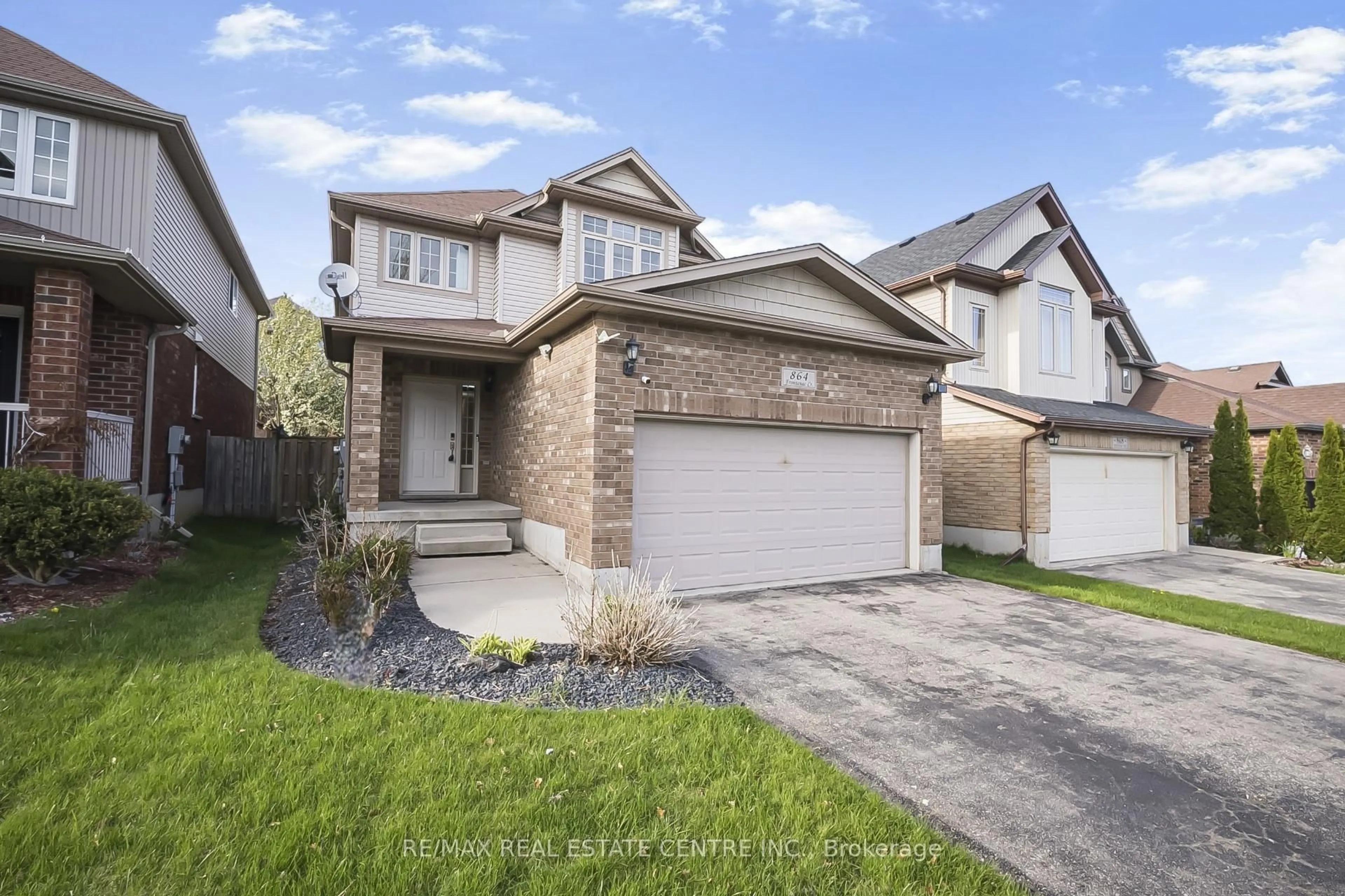 Unknown for 864 Frontenac Cres, Woodstock Ontario N4V 0A8