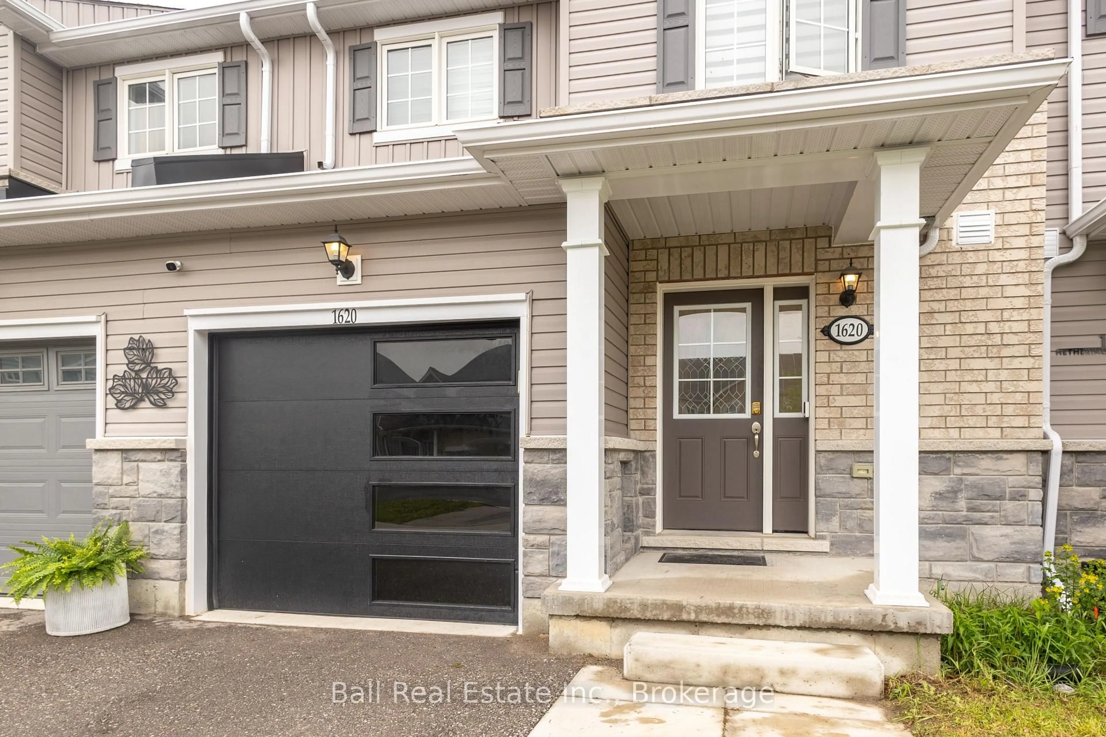 Unknown for 1620 Hetherington Dr, Peterborough Ontario K9L 1Y7