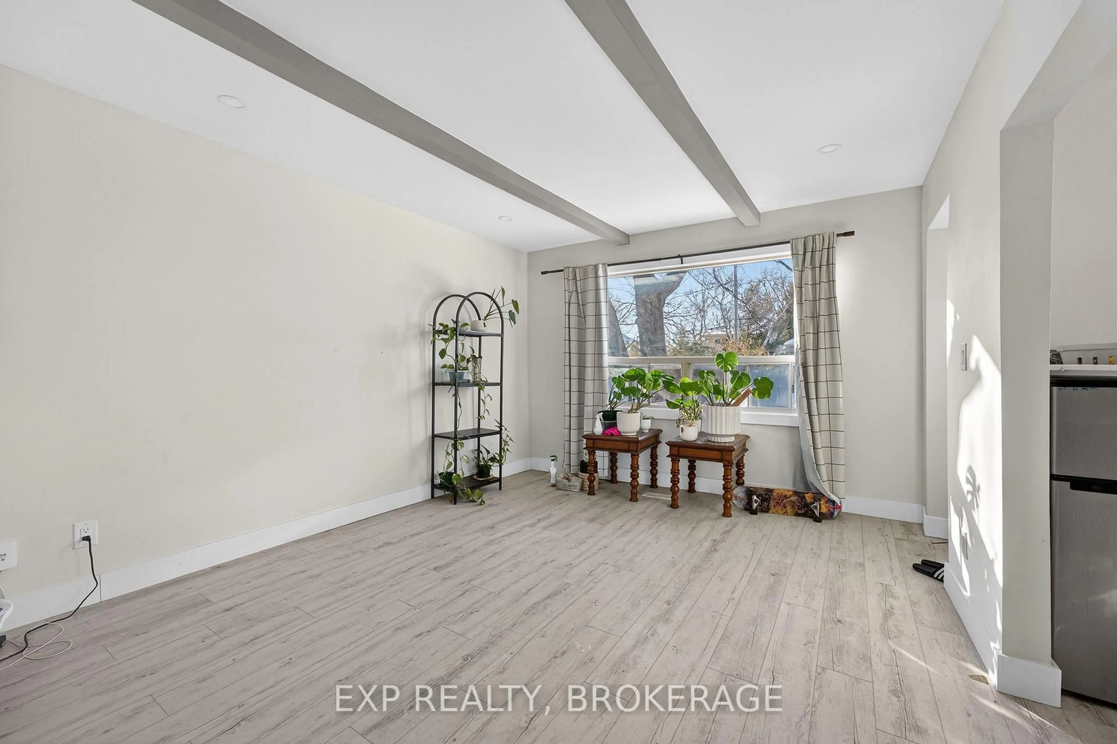 Unknown for 19 Scott St, Kingston Ontario K7L 1L3