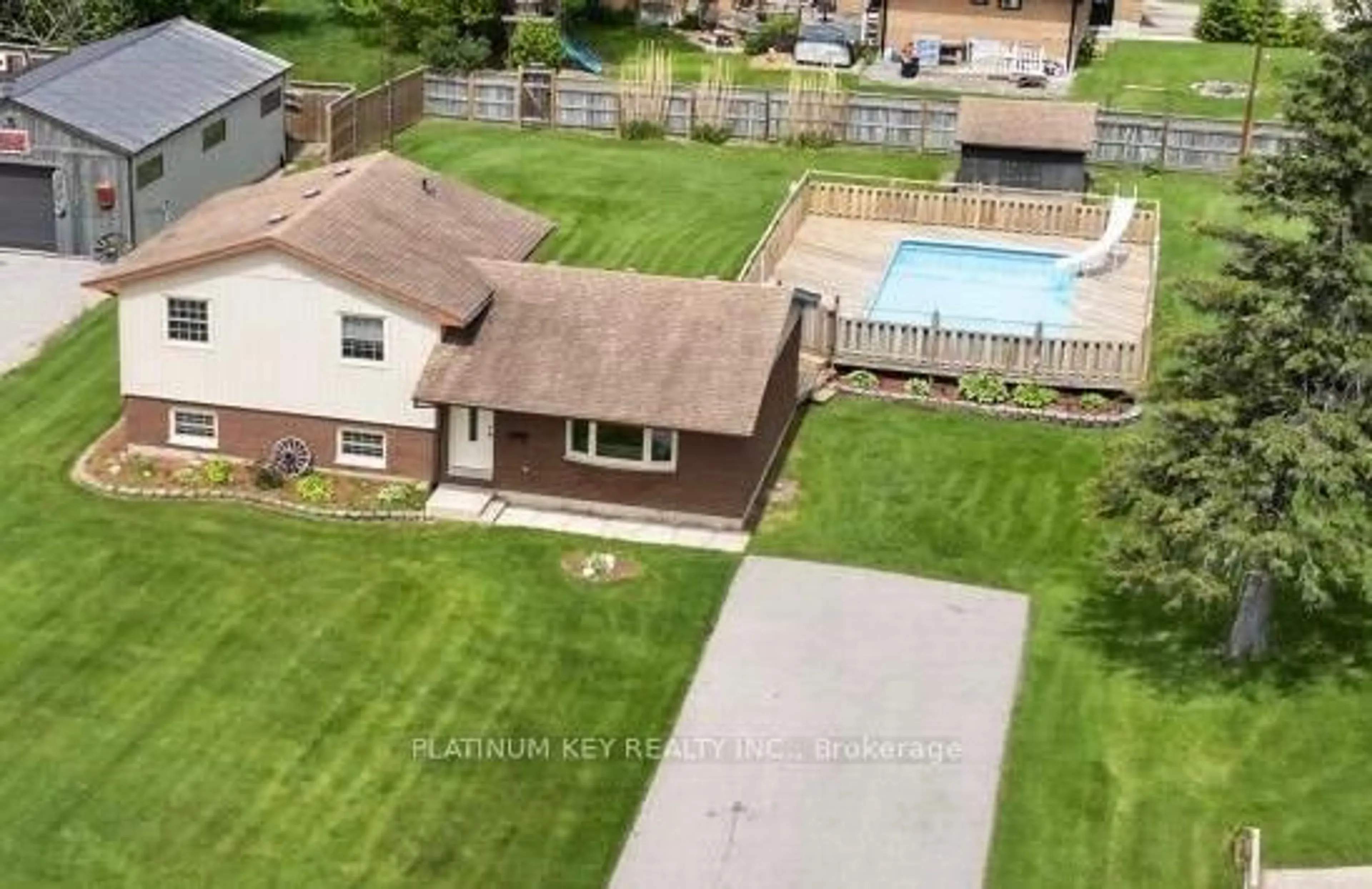 A pic from outside/outdoor area/front of a property/back of a property/a pic from drone, unknown for 6460 Longwoods Rd, Strathroy-Caradoc Ontario N0L 1T0