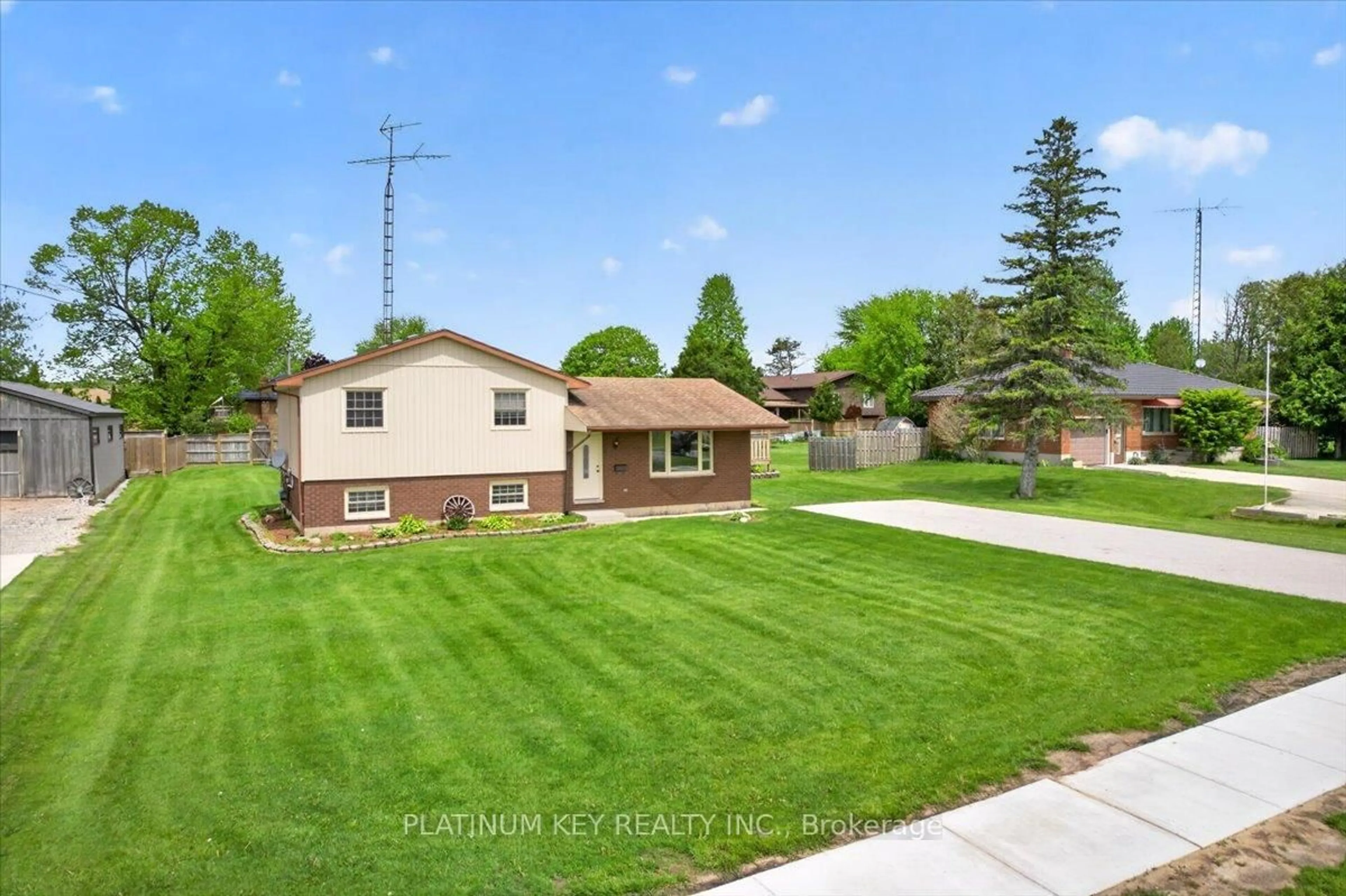 A pic from outside/outdoor area/front of a property/back of a property/a pic from drone, street for 6460 Longwoods Rd, Strathroy-Caradoc Ontario N0L 1T0