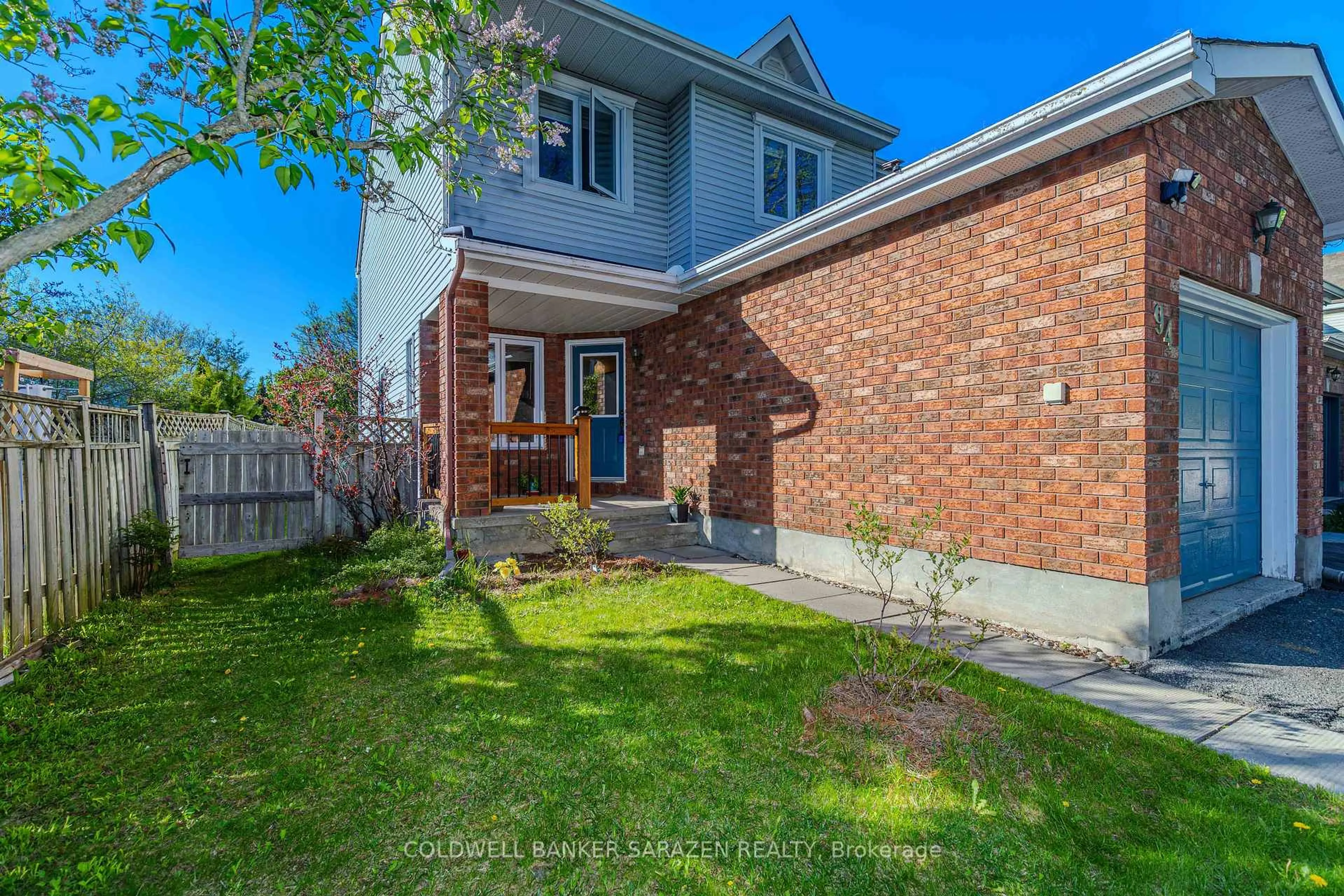 A pic from outside/outdoor area/front of a property/back of a property/a pic from drone, street for 94 Markland Cres, Ottawa Ontario K2G 5Z7