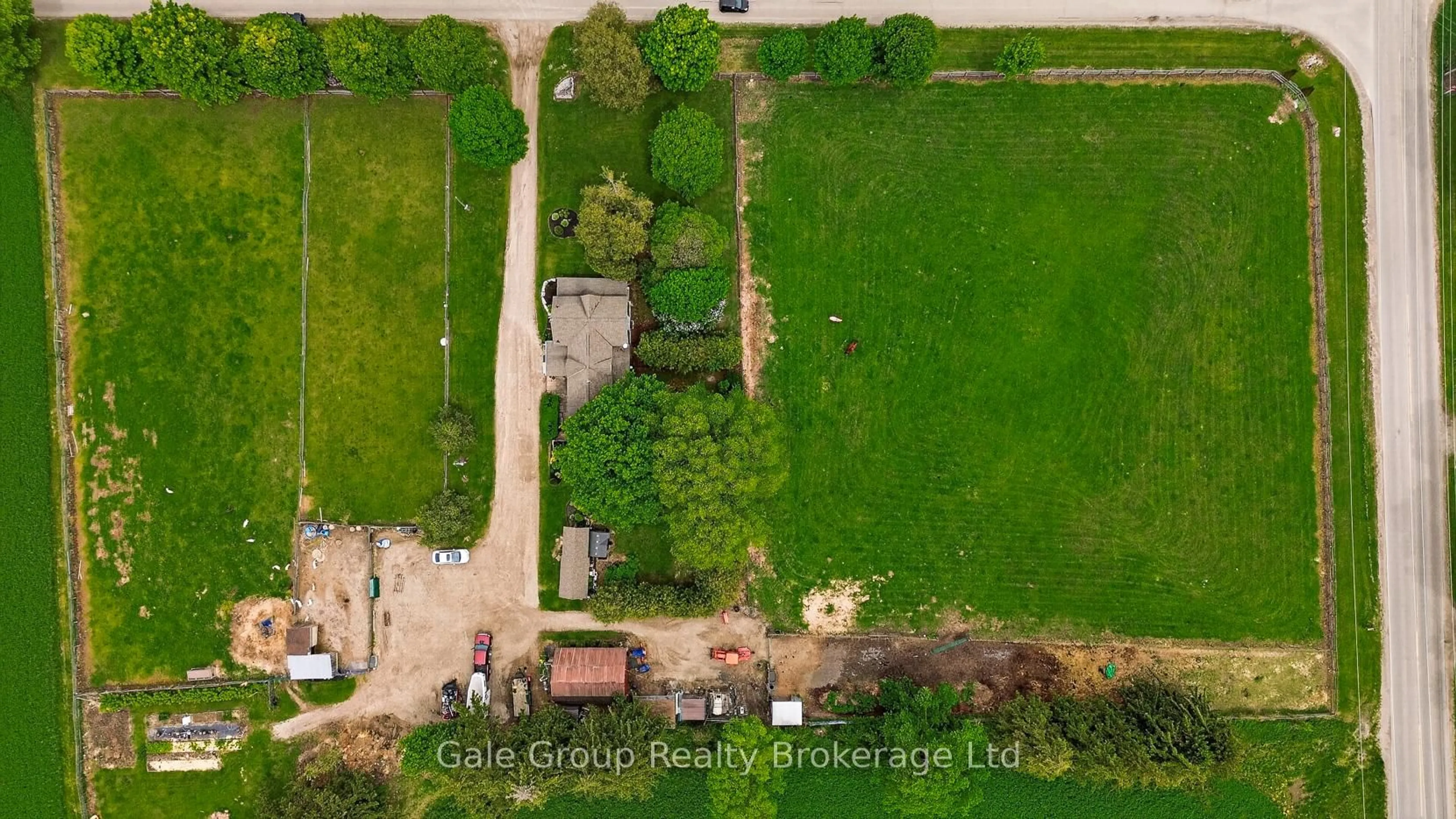 A pic from outside/outdoor area/front of a property/back of a property/a pic from drone, street for 434609 West Hill Line, South-West Oxford Ontario N0J 1A0