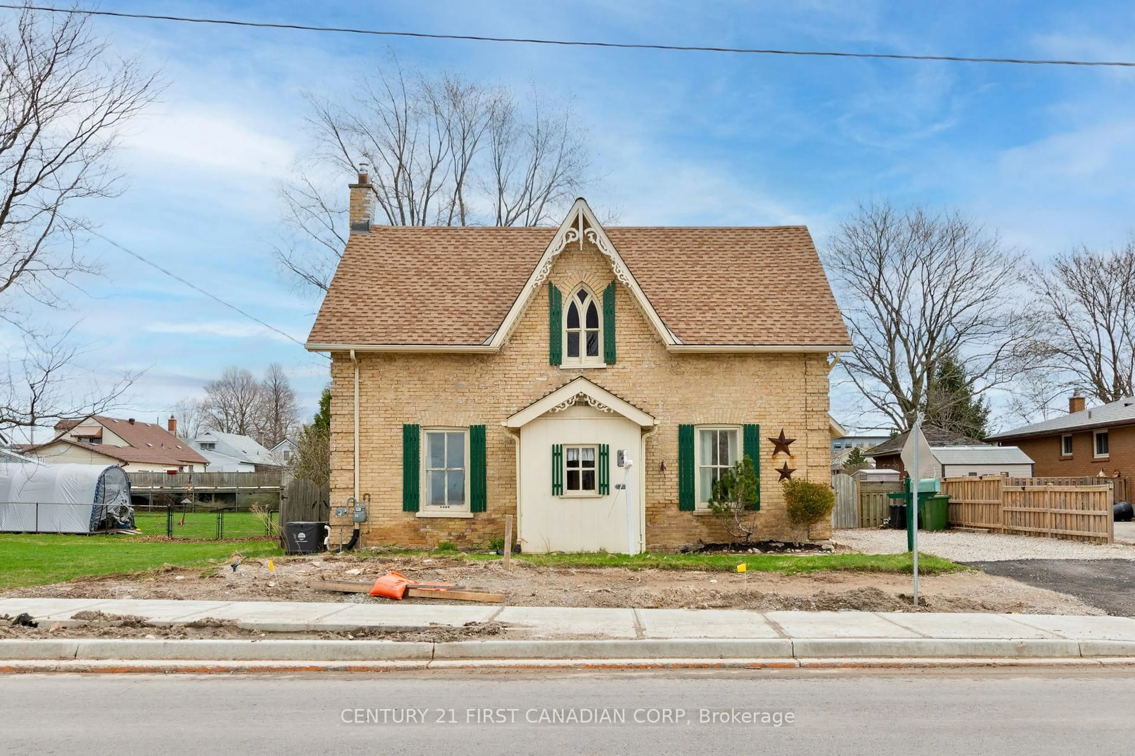 Home with brick exterior material, street for 1 Fairview Ave, St. Thomas Ontario N5R 4X2