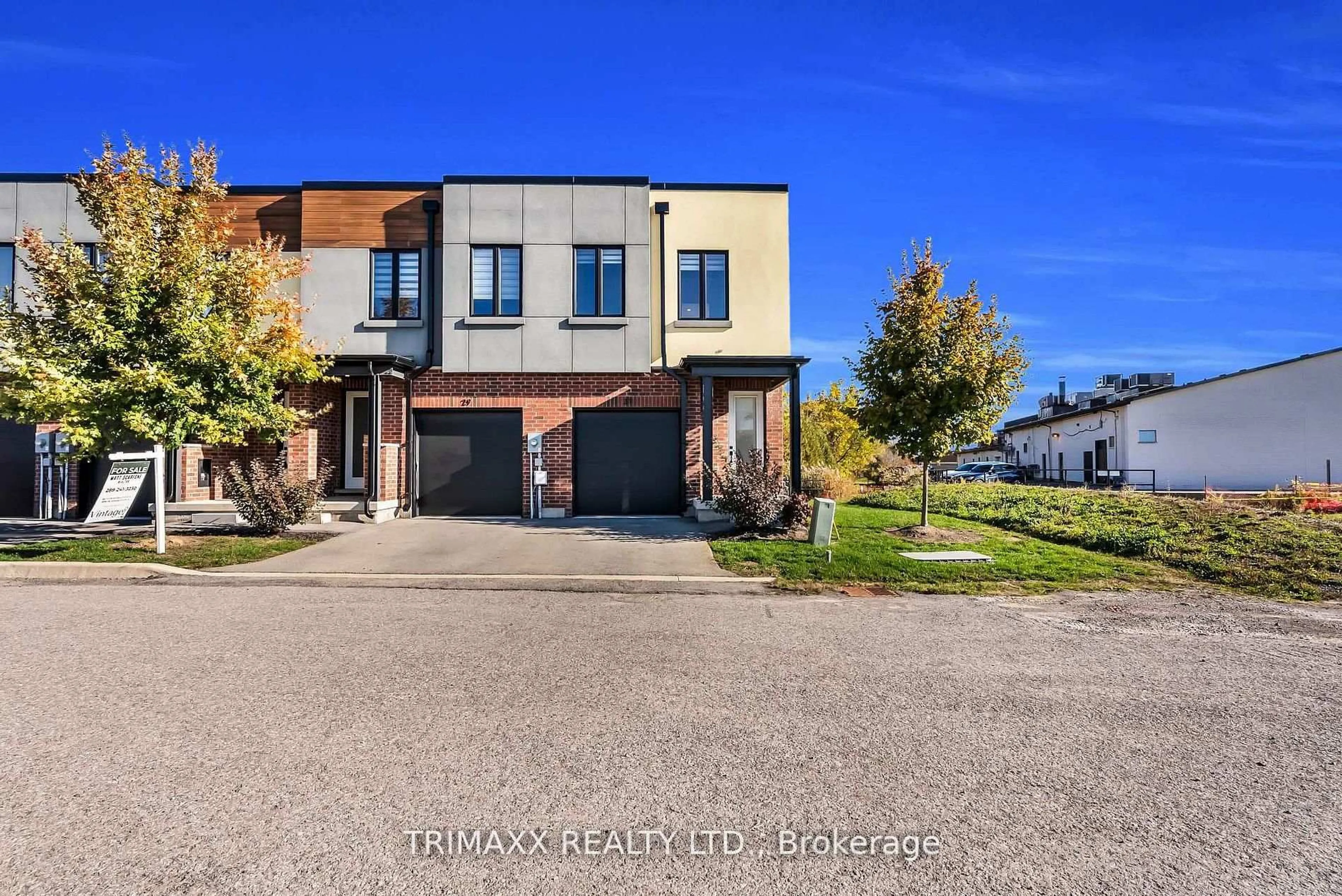 Home with brick exterior material, street for 1465 Station St #31, Pelham Ontario L0S 1E3
