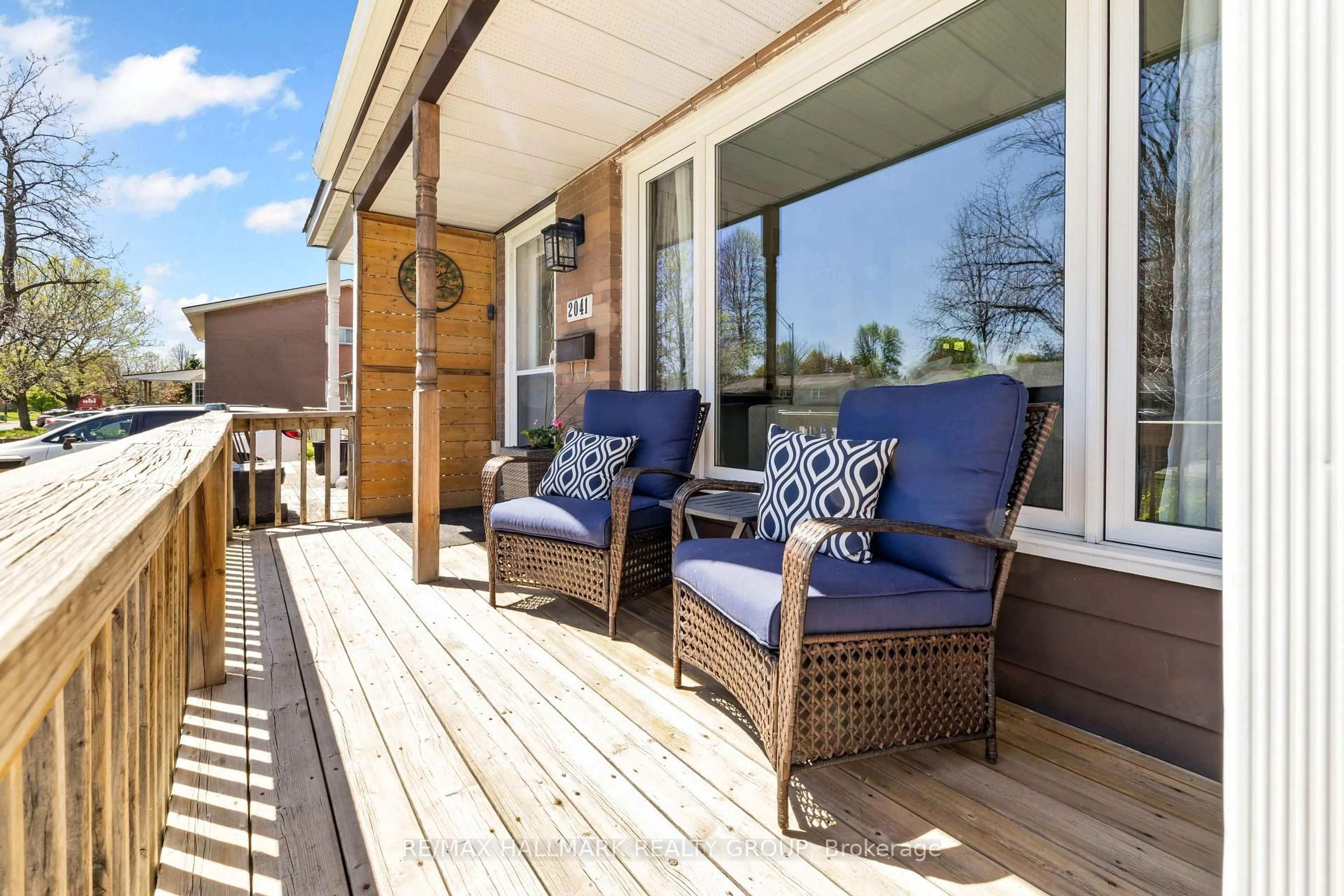Patio, water/lake/river/ocean view for 2041 Kingsley Rd, Ottawa Ontario K2C 2X6