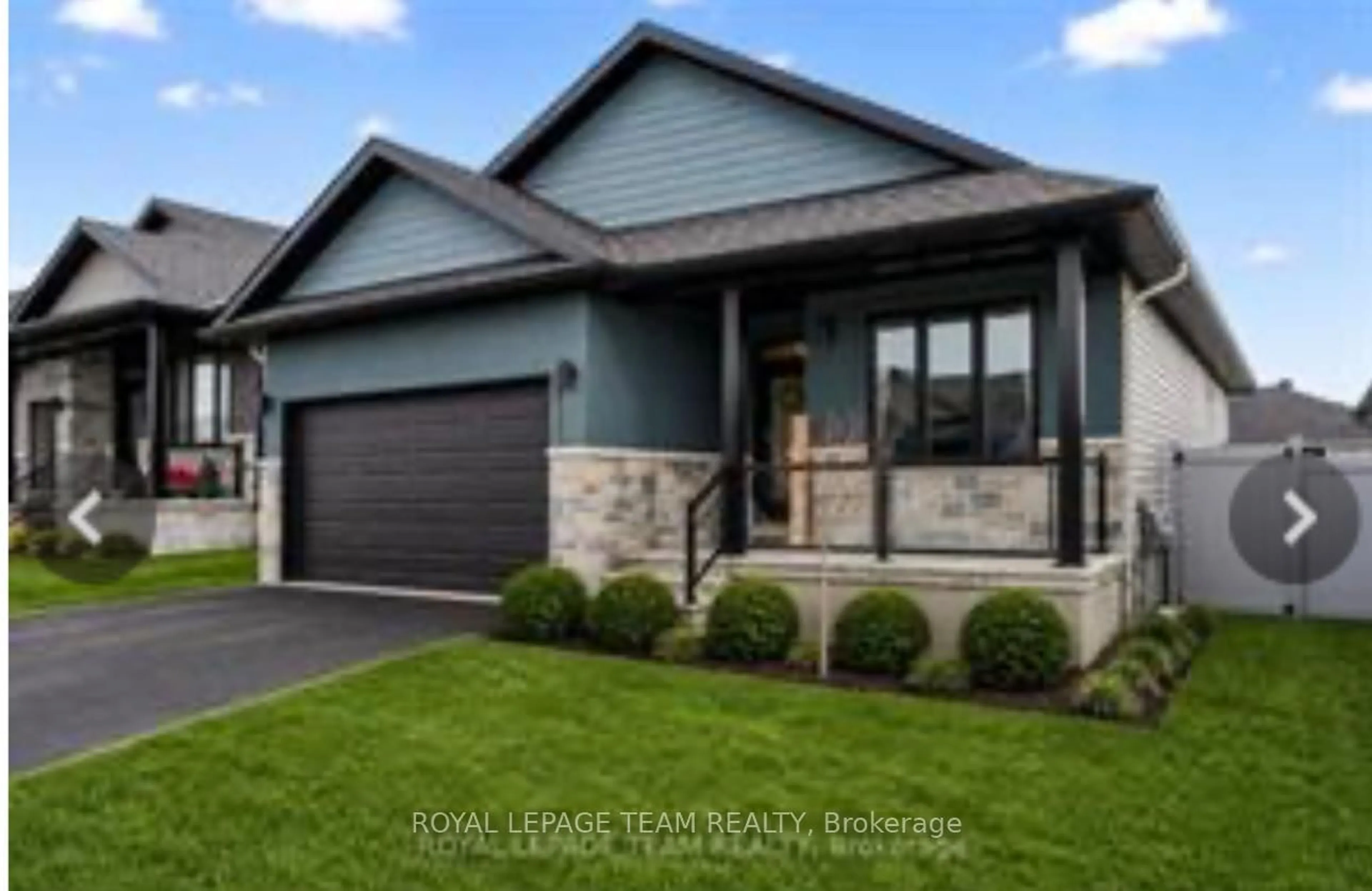 Home with vinyl exterior material, street for 855 Reaume St, Almonte Ontario K0A 1A0