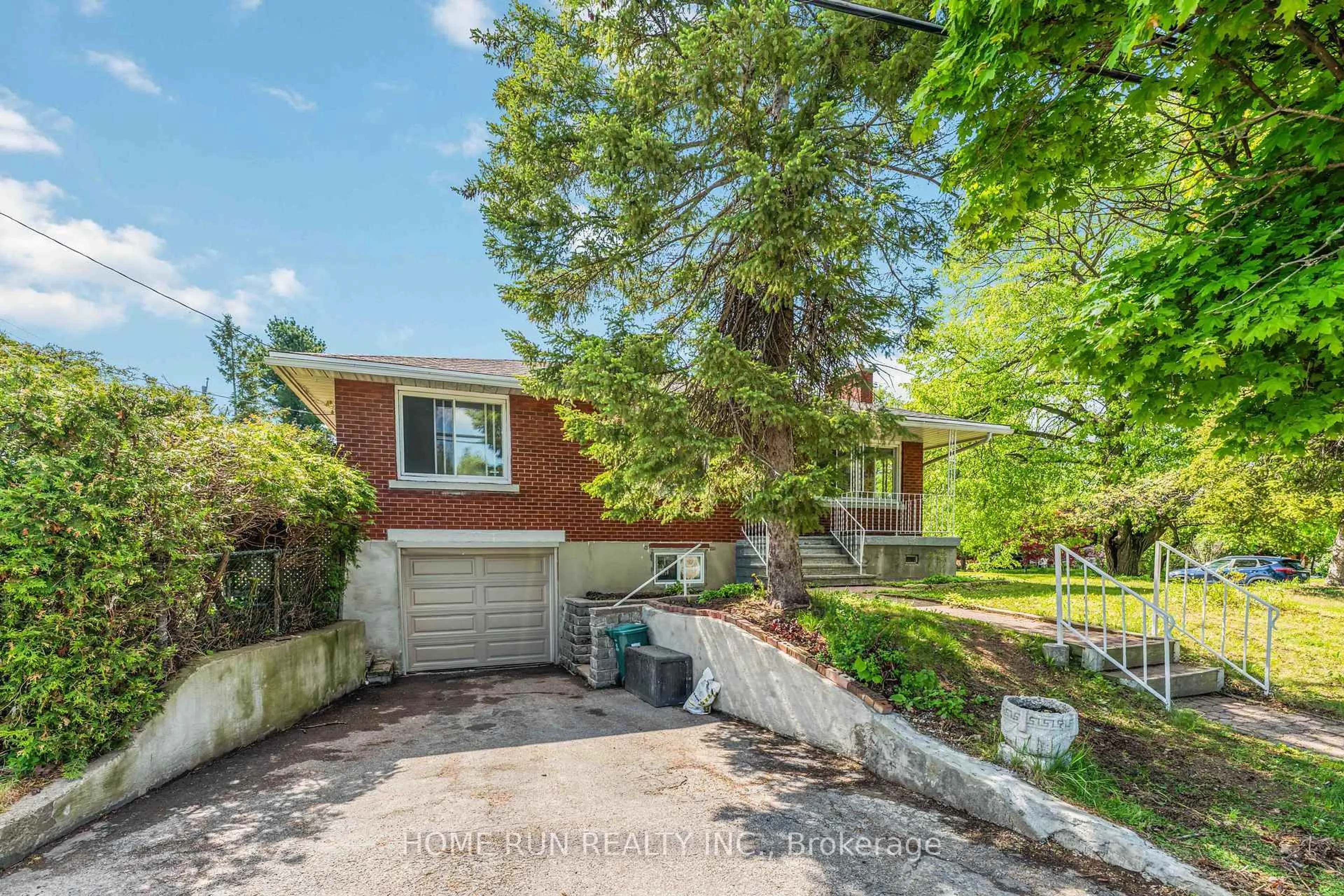 Home with brick exterior material, street for 1530 Clementine Blvd, Ottawa Ontario K1H 8G3