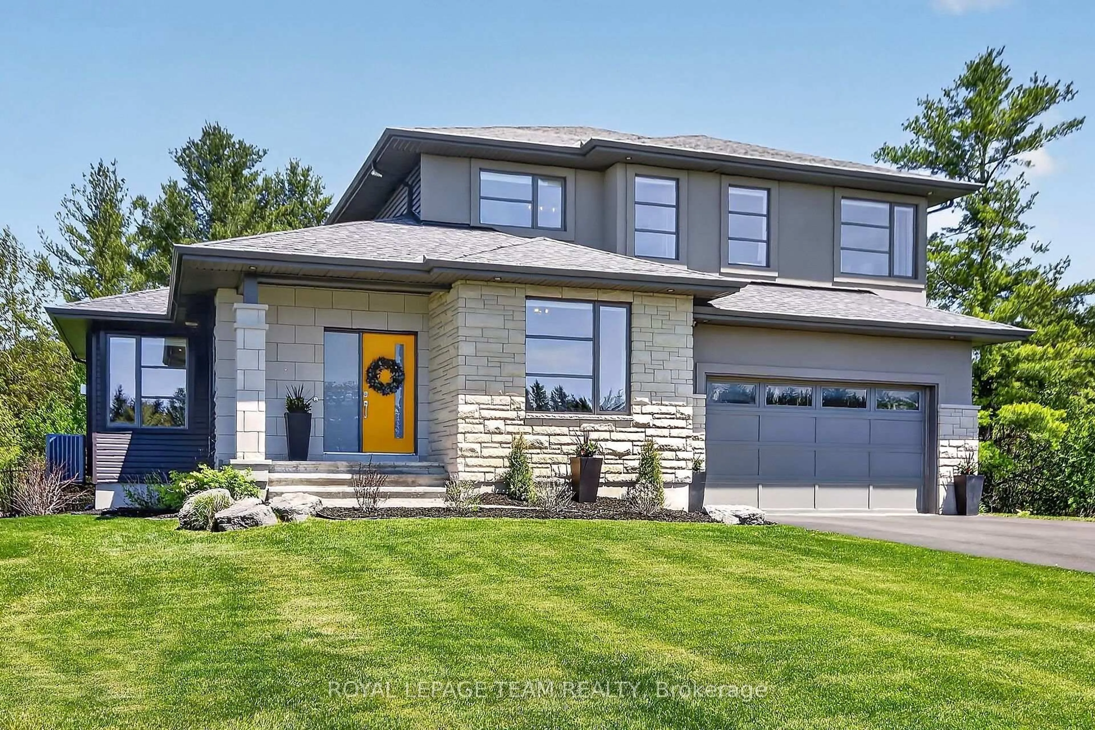 Home with brick exterior material, street for 125 Ridgemont Dr, Ashton Ontario K0A 1B0