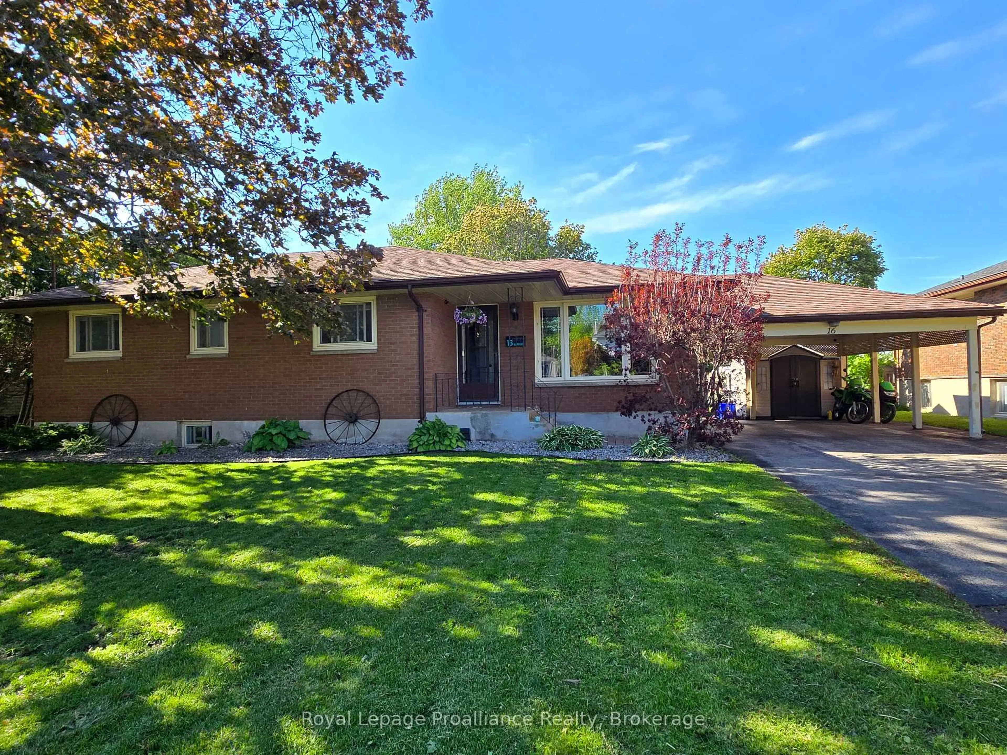 Home with brick exterior material, street for 16 Auburn St, Belleville Ontario K8P 2N2