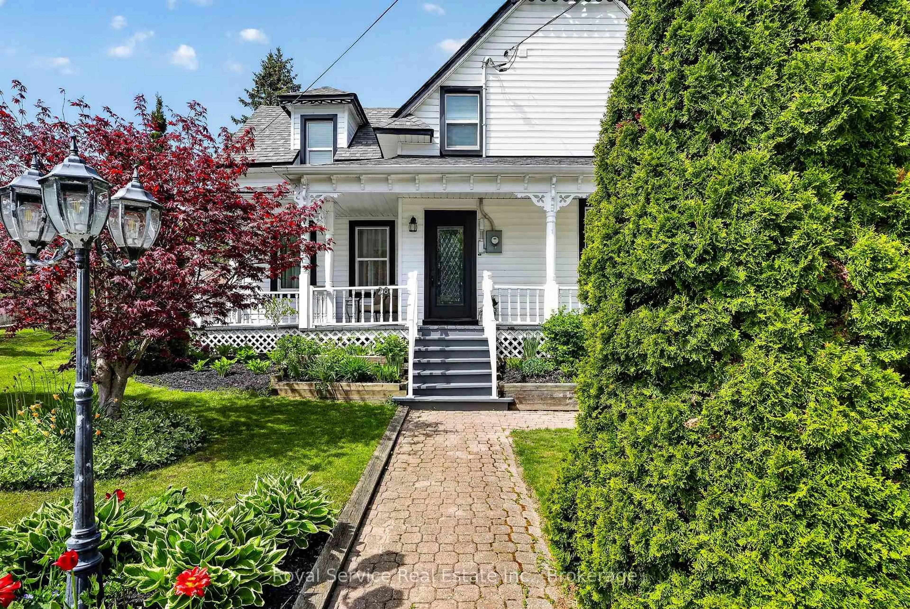 Unknown for 28 George St, Brighton Ontario K0K 1H0