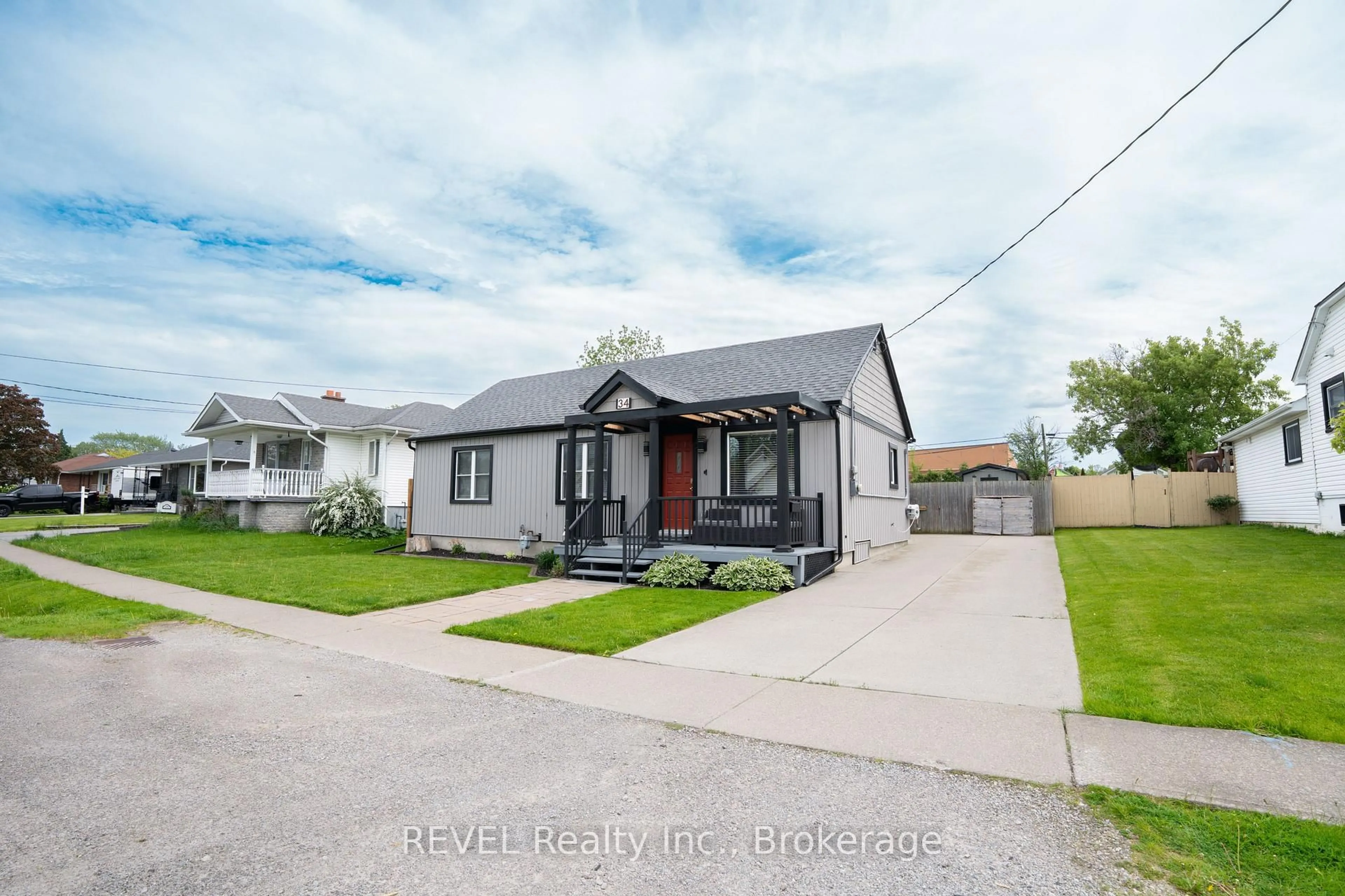 Unknown for 34 Bloomfield Ave, St. Catharines Ontario L2P 1X3
