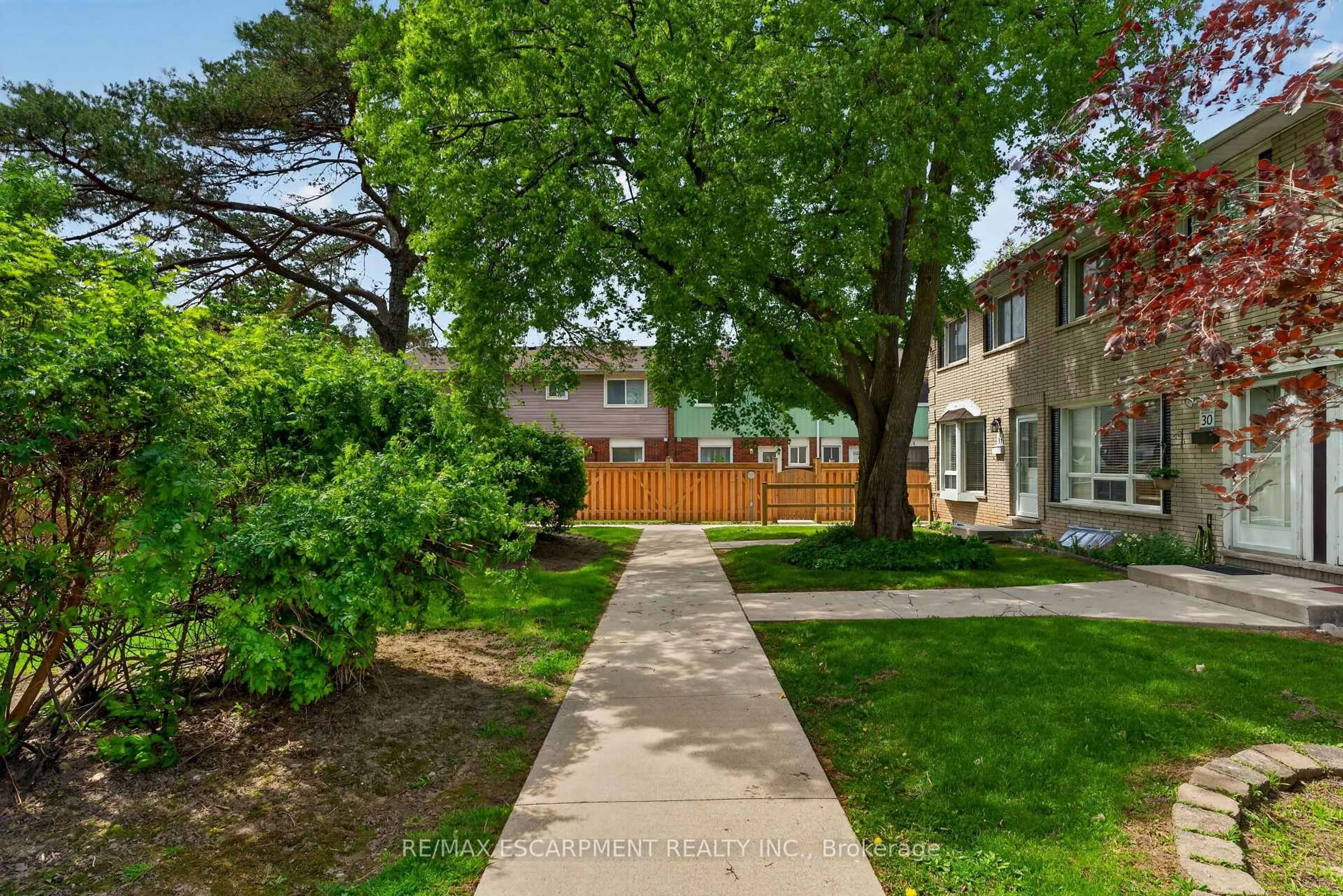 Unknown for 2700 Barton St #31, Hamilton Ontario L8E 2J7