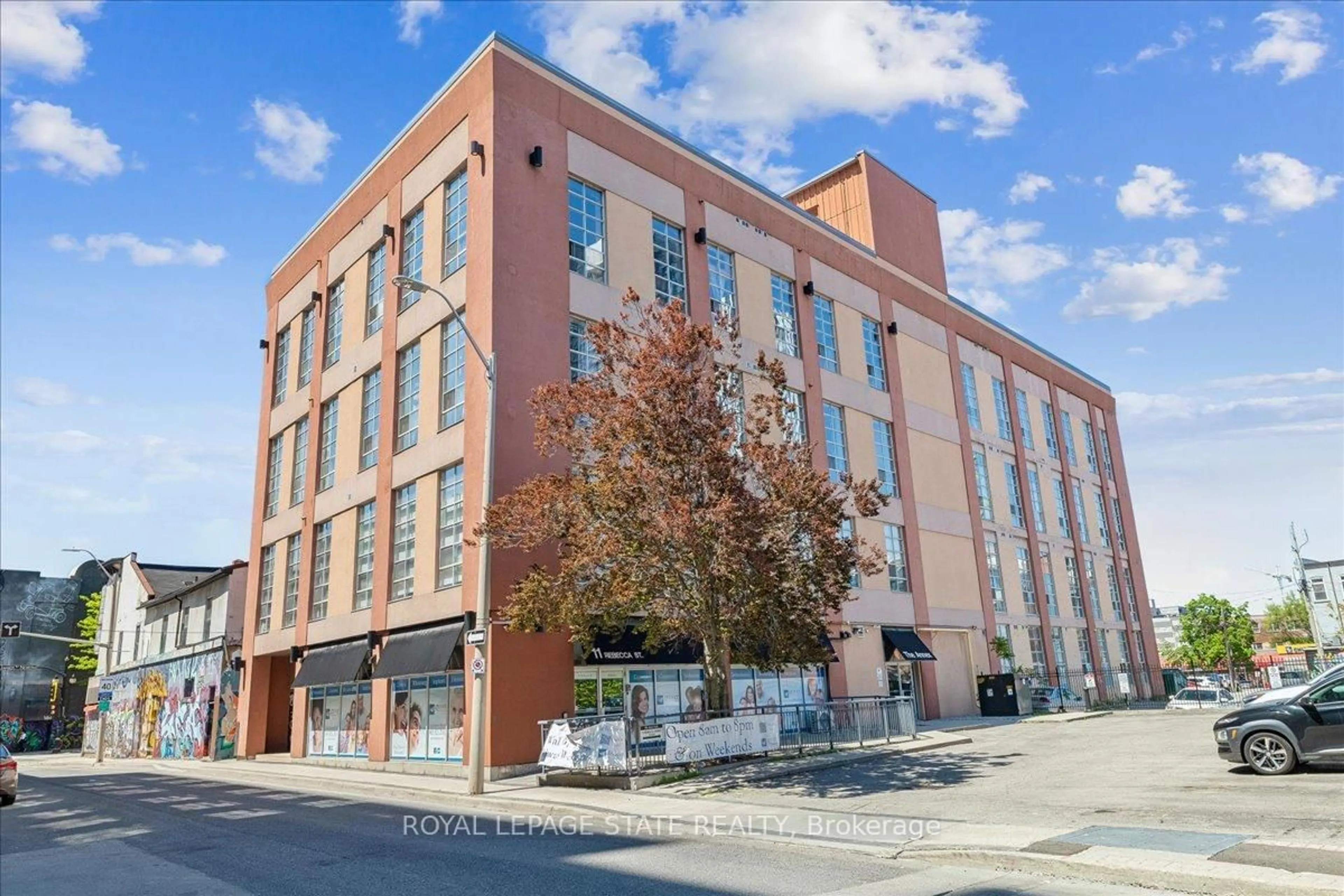 Unknown for 11 Rebecca St #105, Hamilton Ontario L8R 3H7