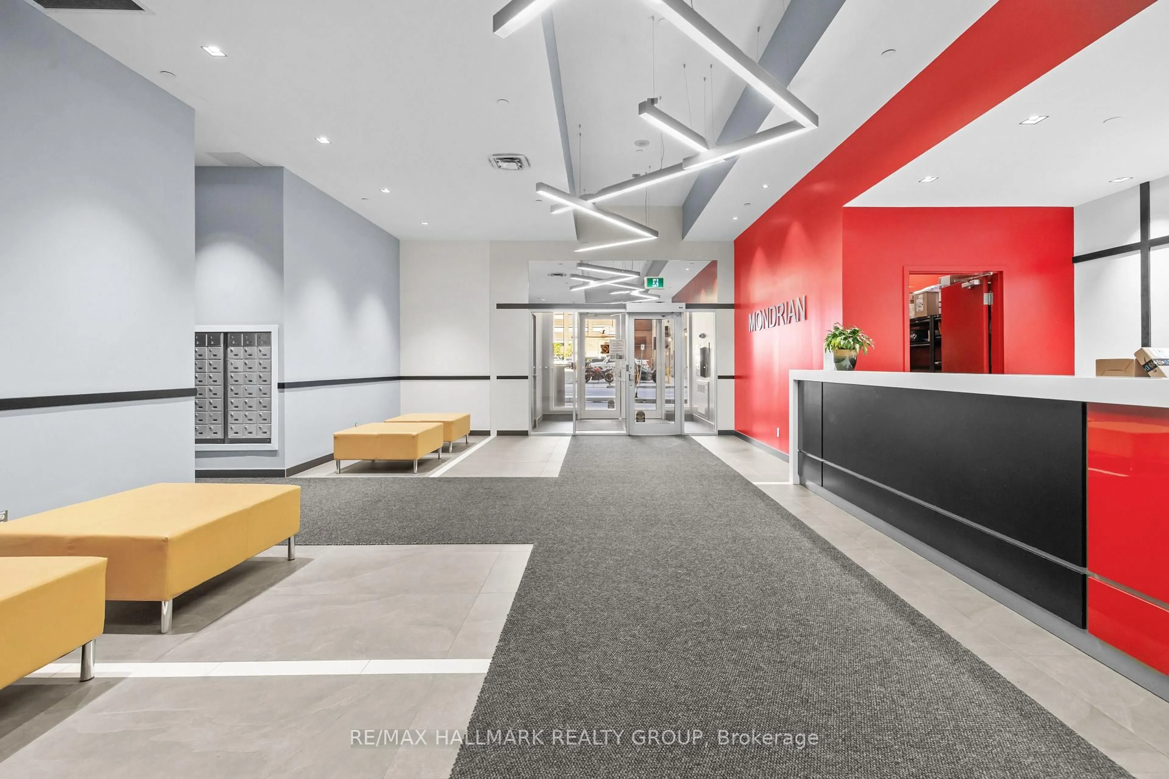Lobby for 324 Laurier Ave #1804, Ottawa Ontario K1N 6P6