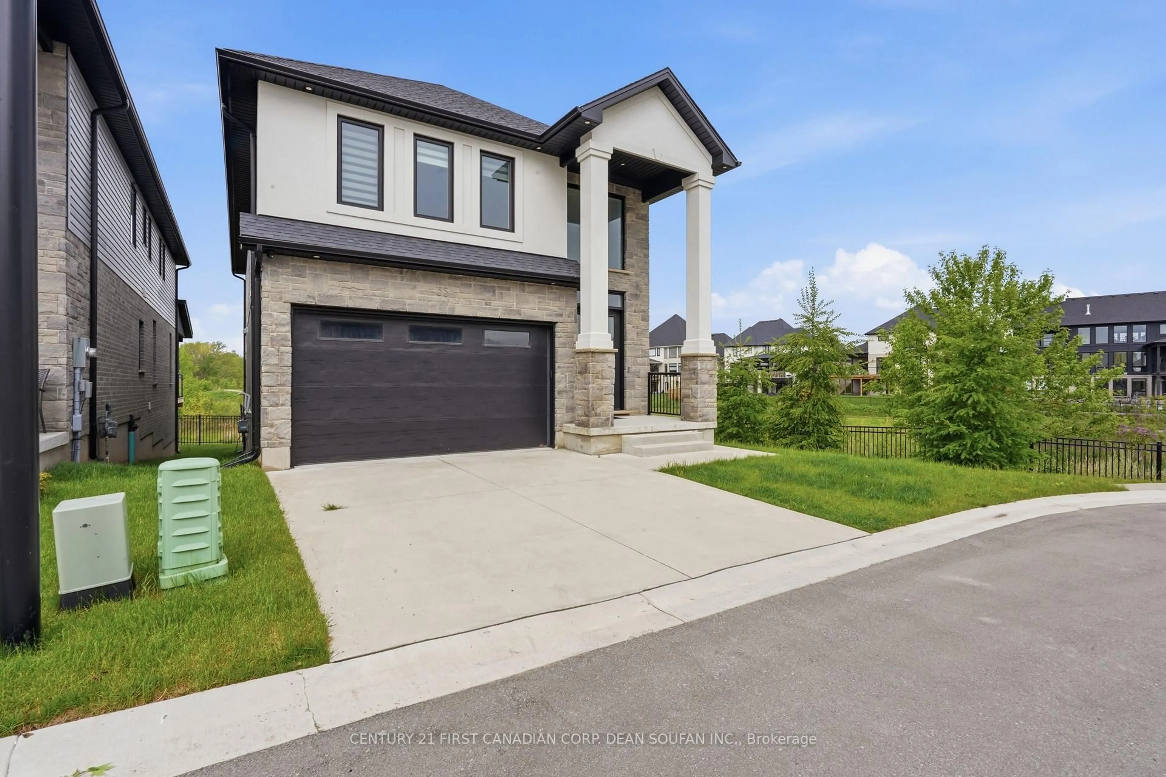 Home with brick exterior material, street for 6990 CLAYTON Walk #35, London South Ontario N6P 0J2