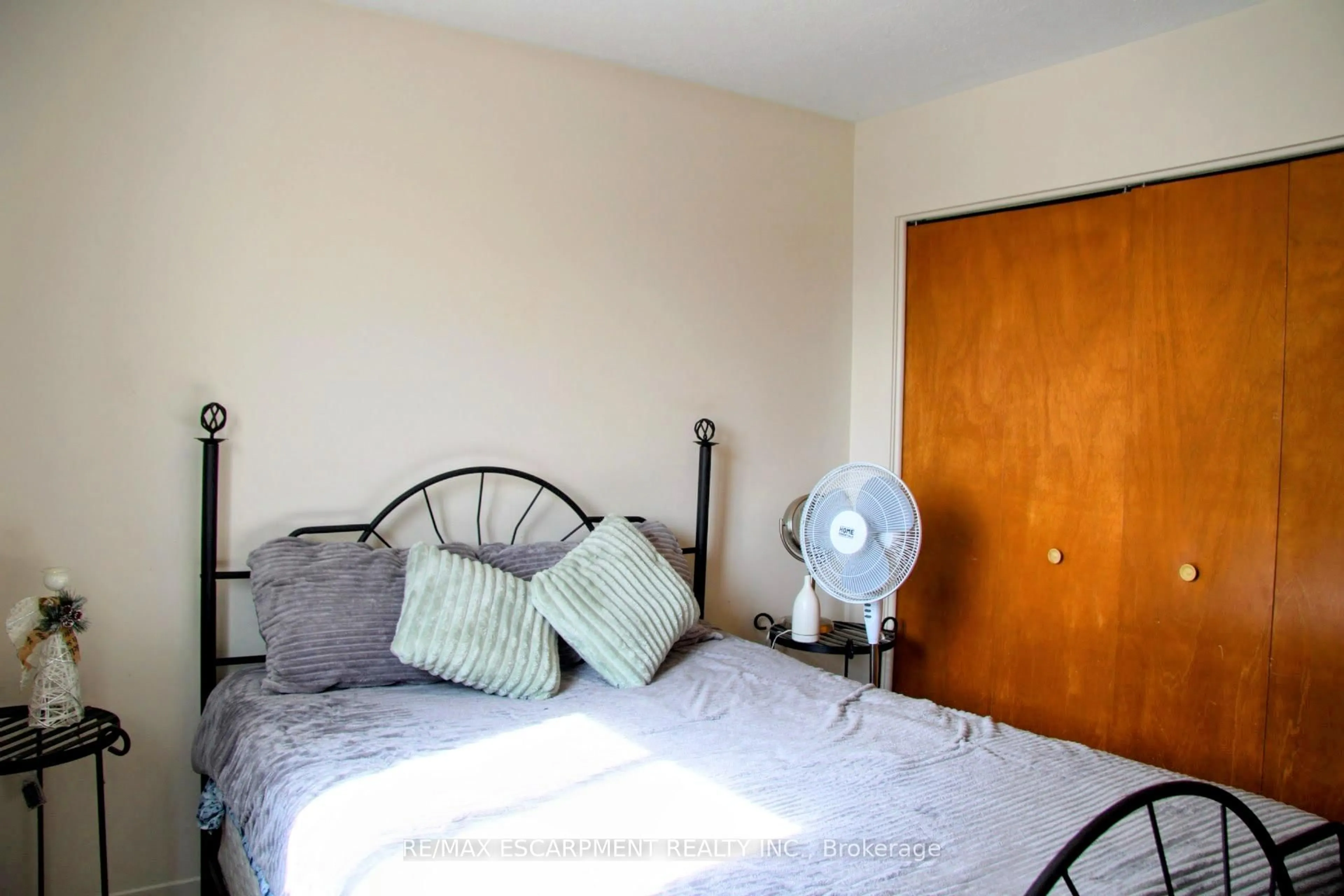 A pic of a room for 80 Matachewan Rd, Manitouwadge Ontario P0T 0A6