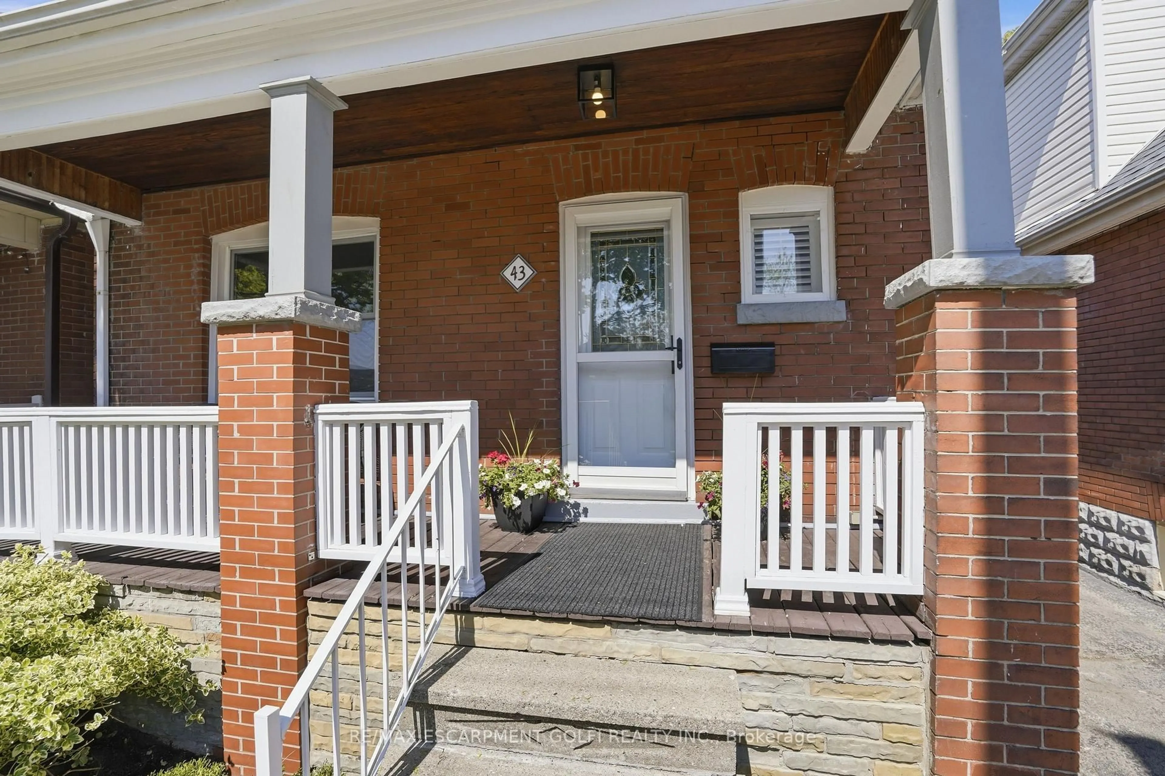 Unknown for 43 Cameron Ave, Hamilton Ontario L8H 4Y9