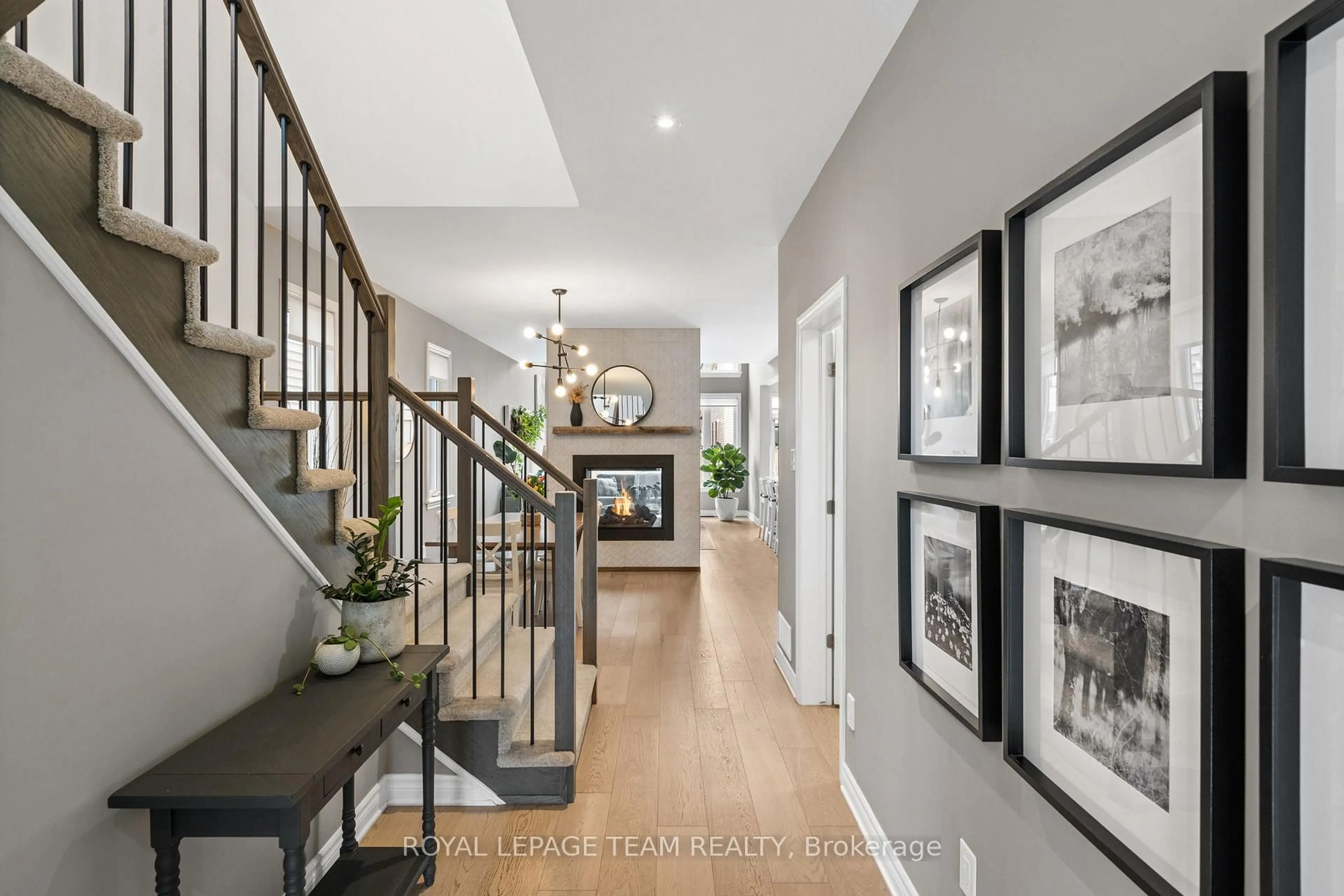 Indoor entryway for 84 Warrior St, Ottawa Ontario K2V 0M2