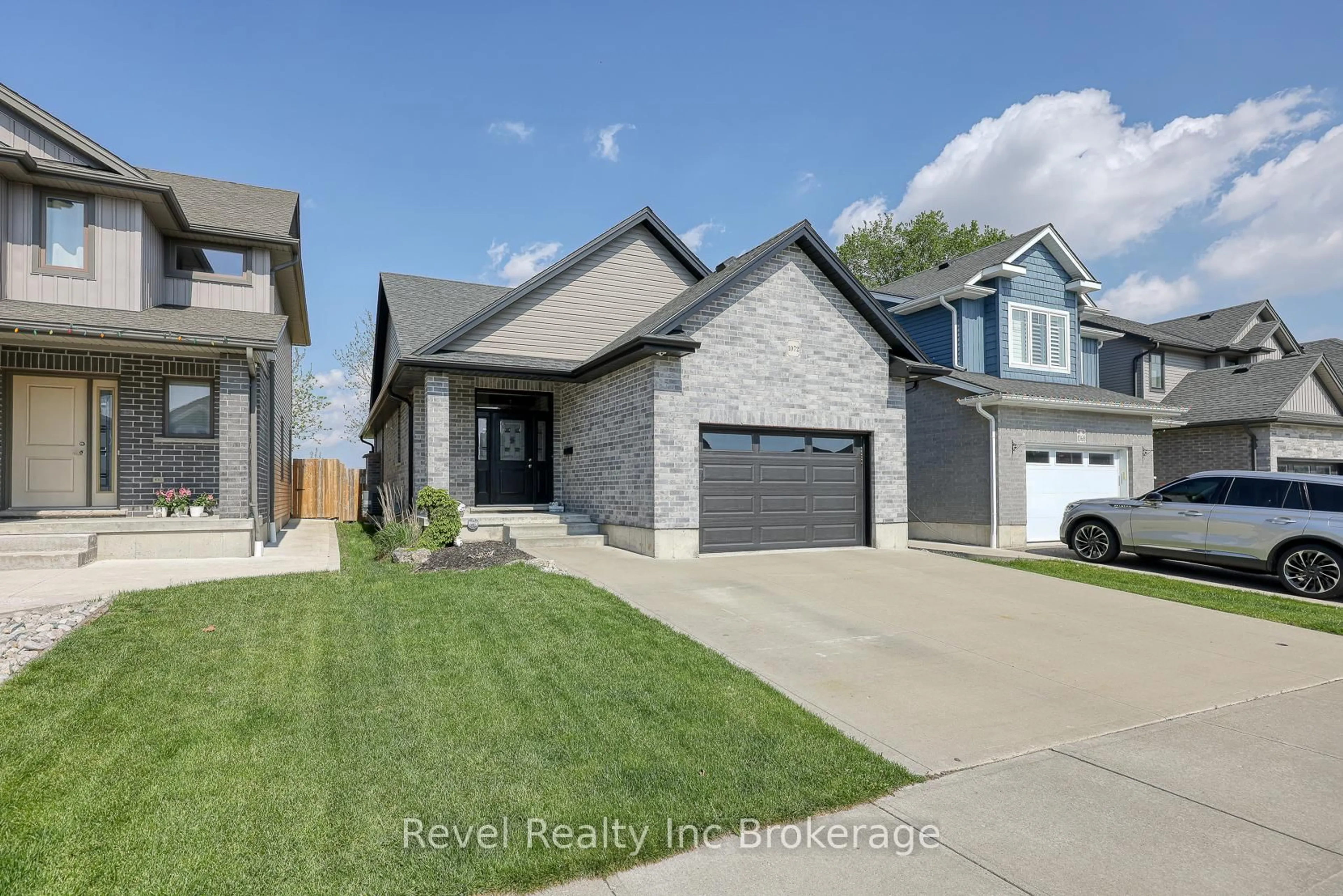Home with brick exterior material, street for 1072 Alberni Rd, Woodstock Ontario N4T 0C3