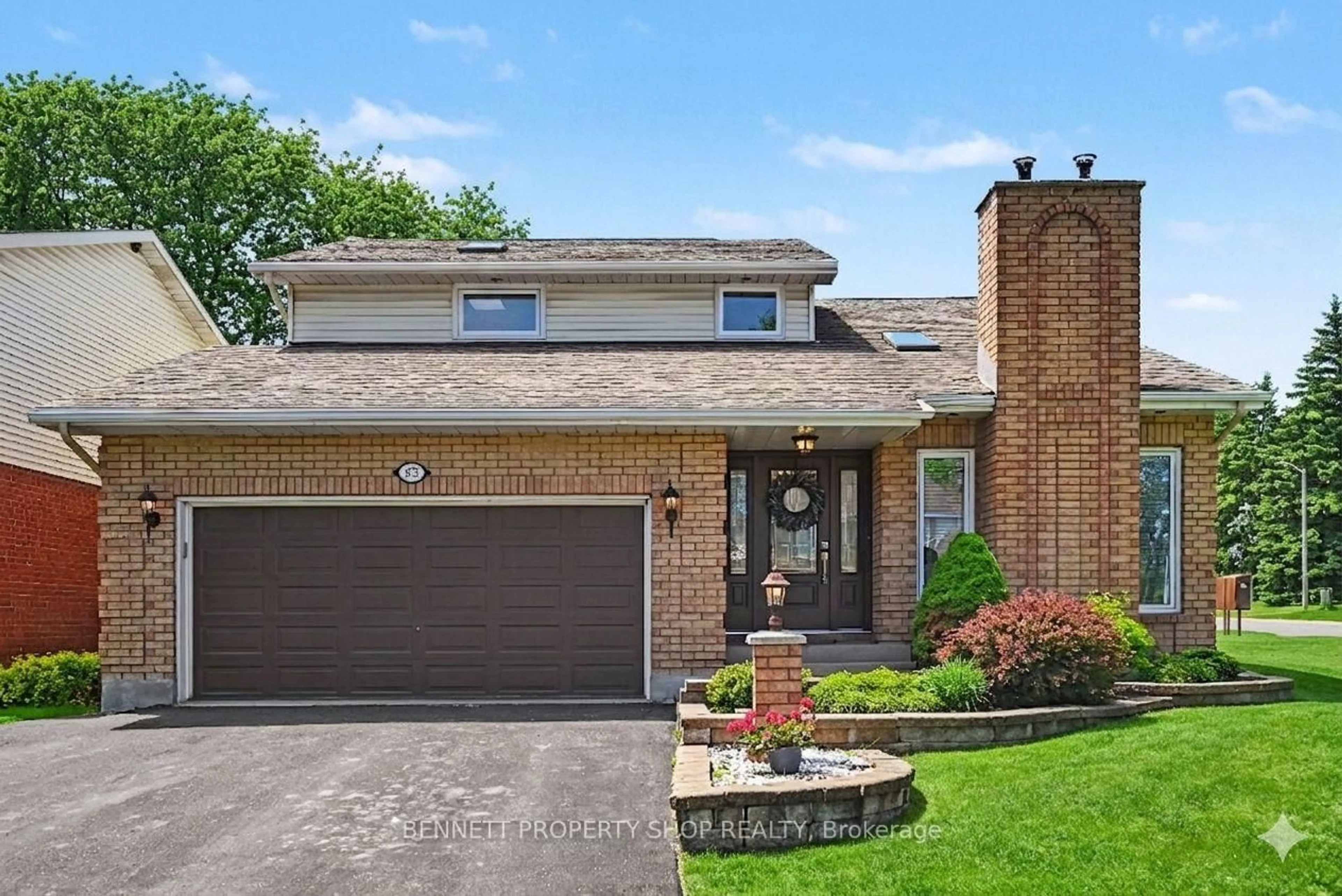 Home with brick exterior material, street for 875 Kenyon Cres, Cornwall Ontario K6H 6Z1