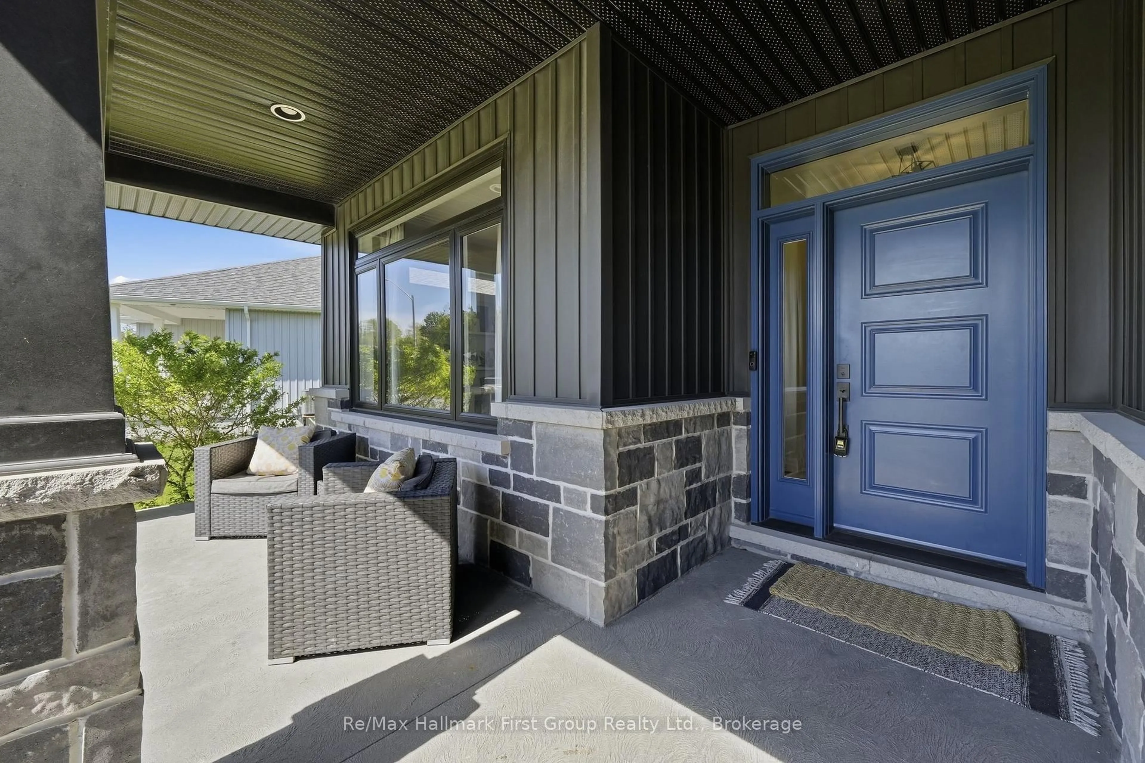 Indoor entryway for 12 Ambrosia Terr, Quinte West Ontario K8V 0G6