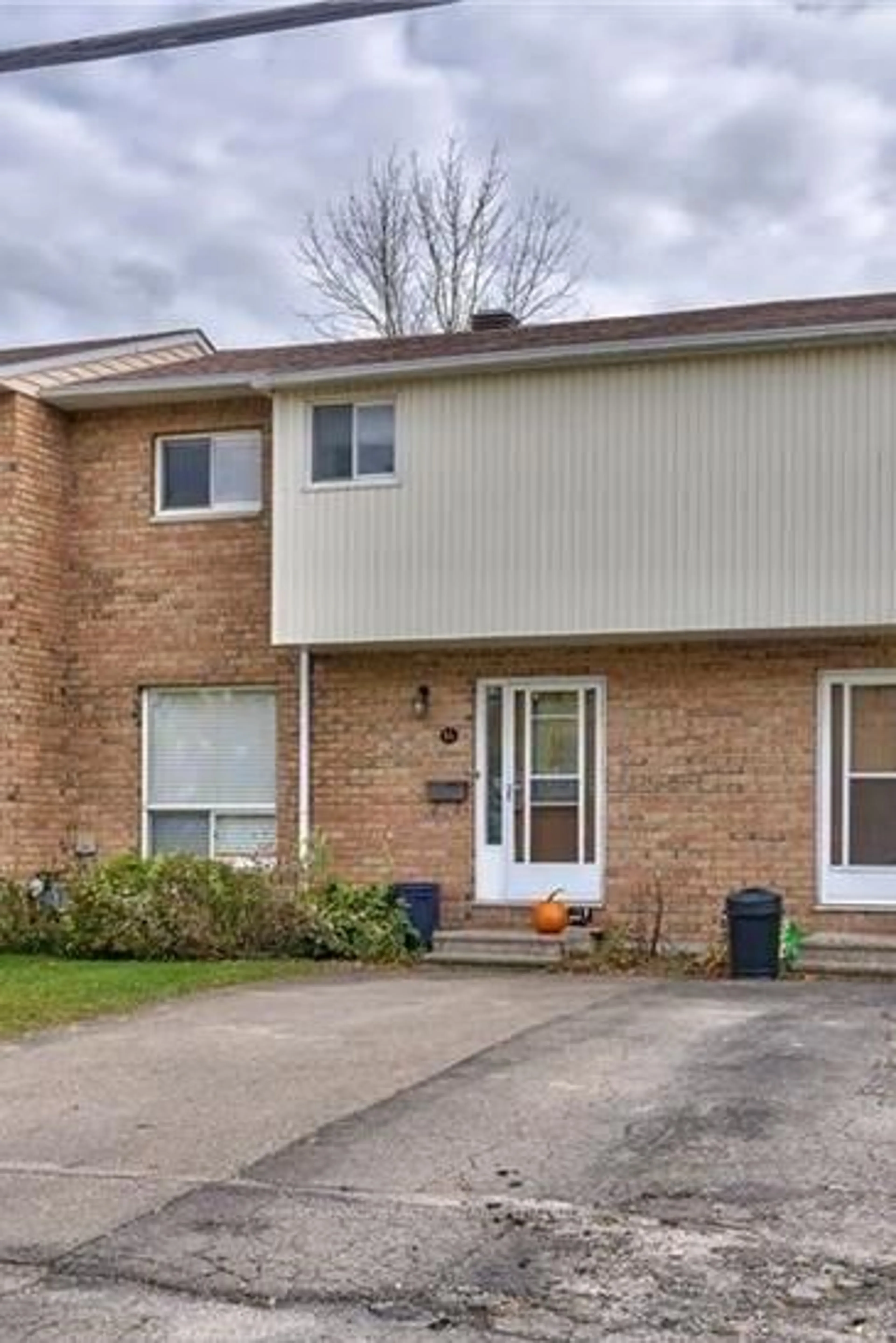 Home with brick exterior material, street for 14 Craig St, Perth Ontario K7H 3K1
